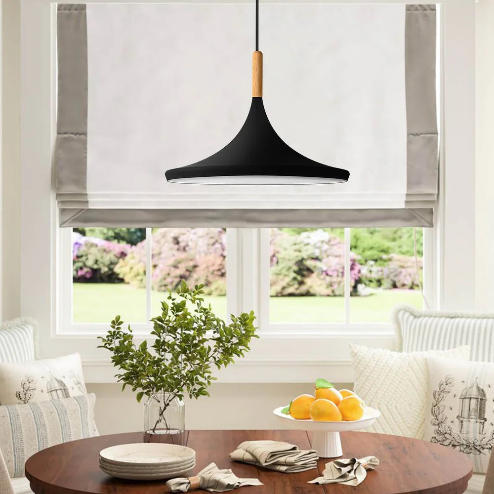 1-Light Black Pendant Ceiling Light Industrial Farmhouse Modern Pendant Light with Metal Shade