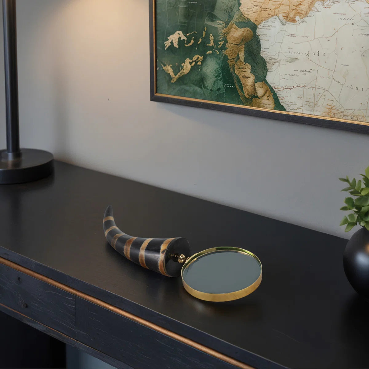 Pierre Horn Magnifying Glass