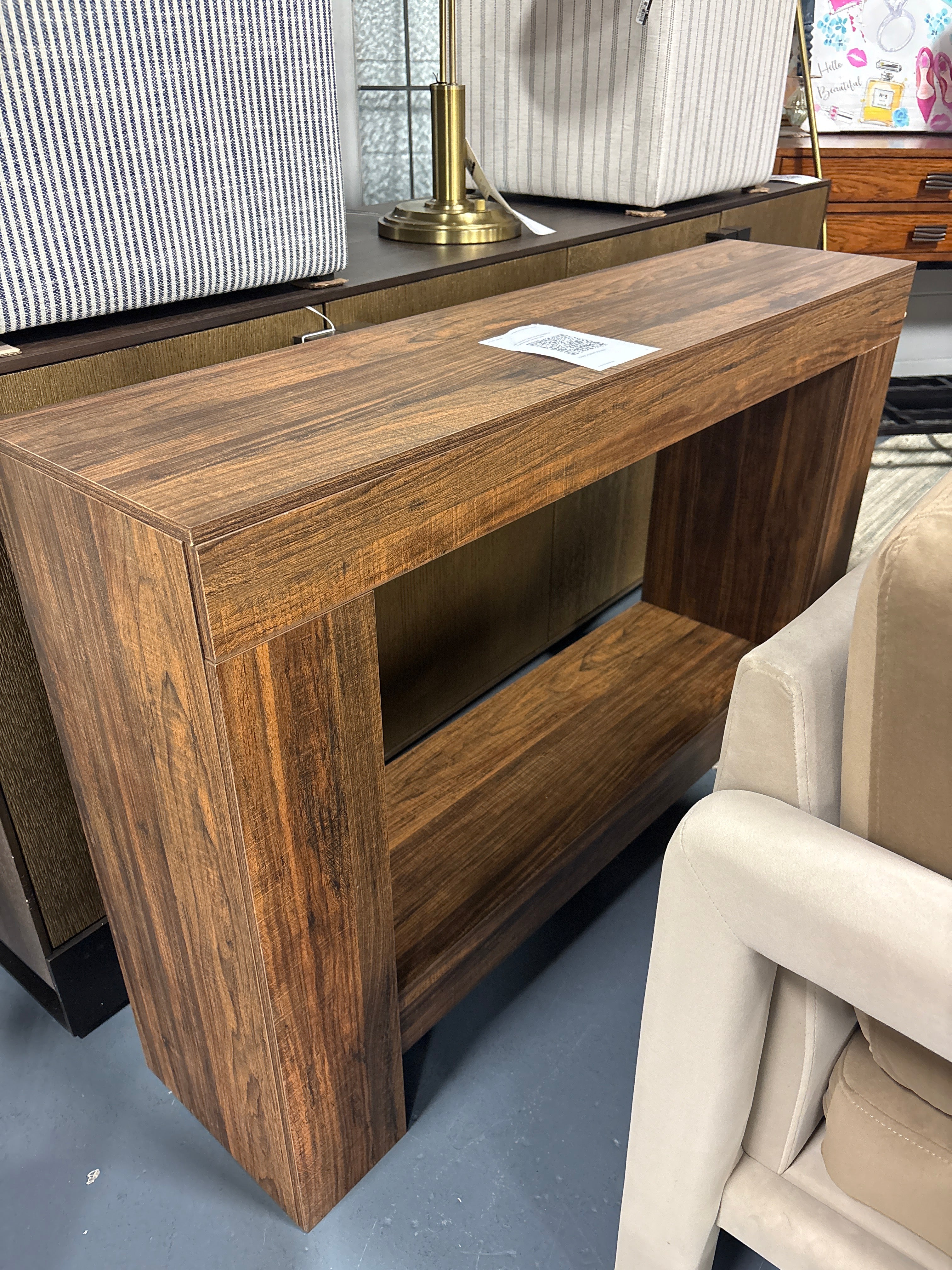48" Console Table for Entryway,2-Tier Farmhouse Console Table SHOWROOM ITEM