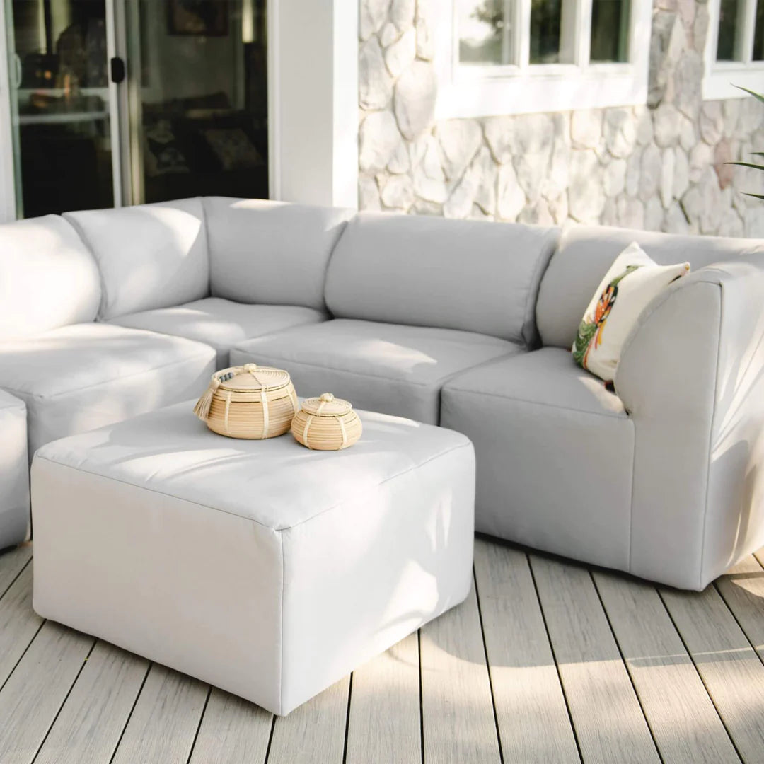 Big Joe Patio 5 Piece Sectional, (5 boxes)