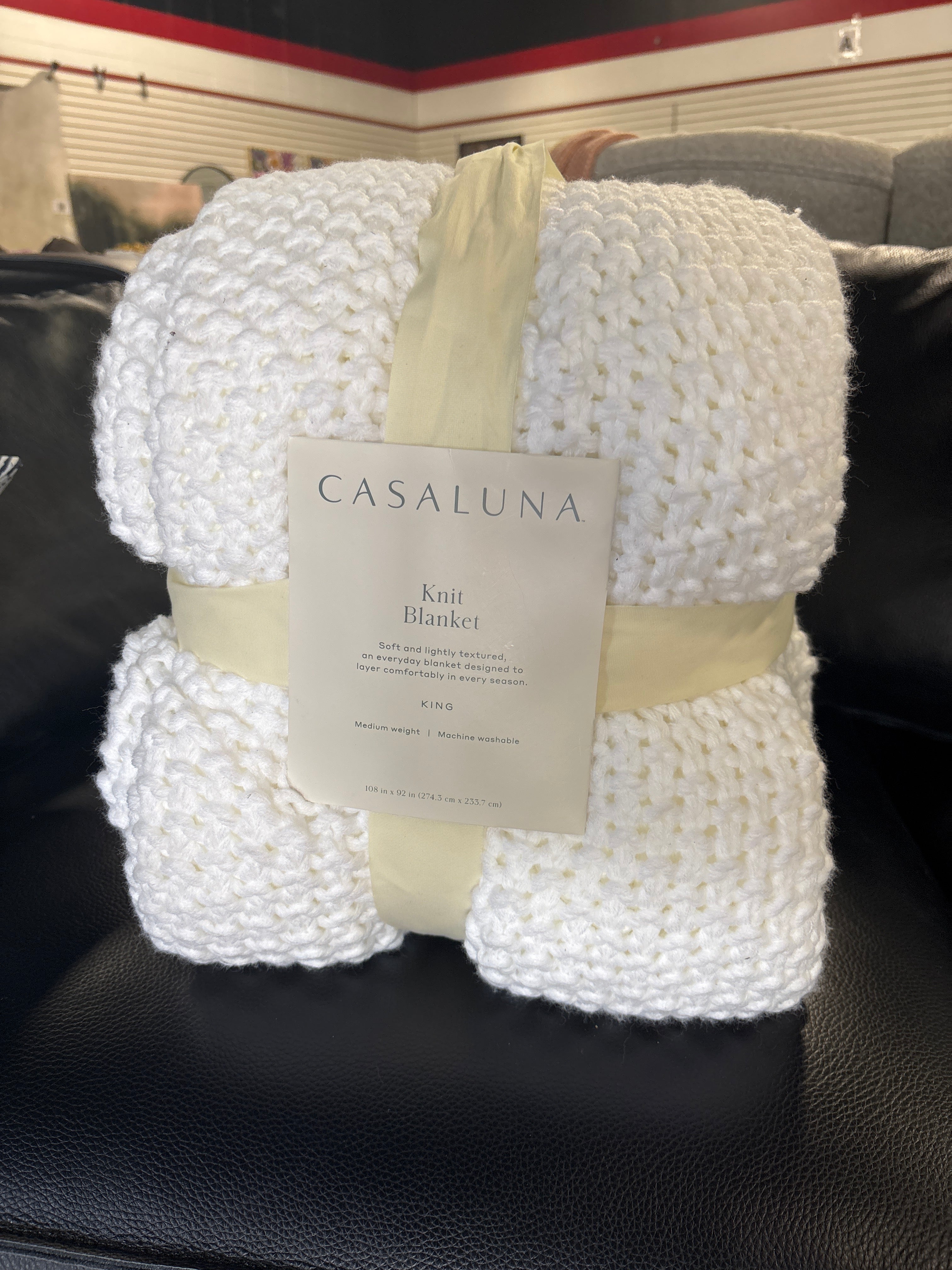 (KING) Chunky Knit Bed Blanket - Casaluna™ SHOWROOM ITEM