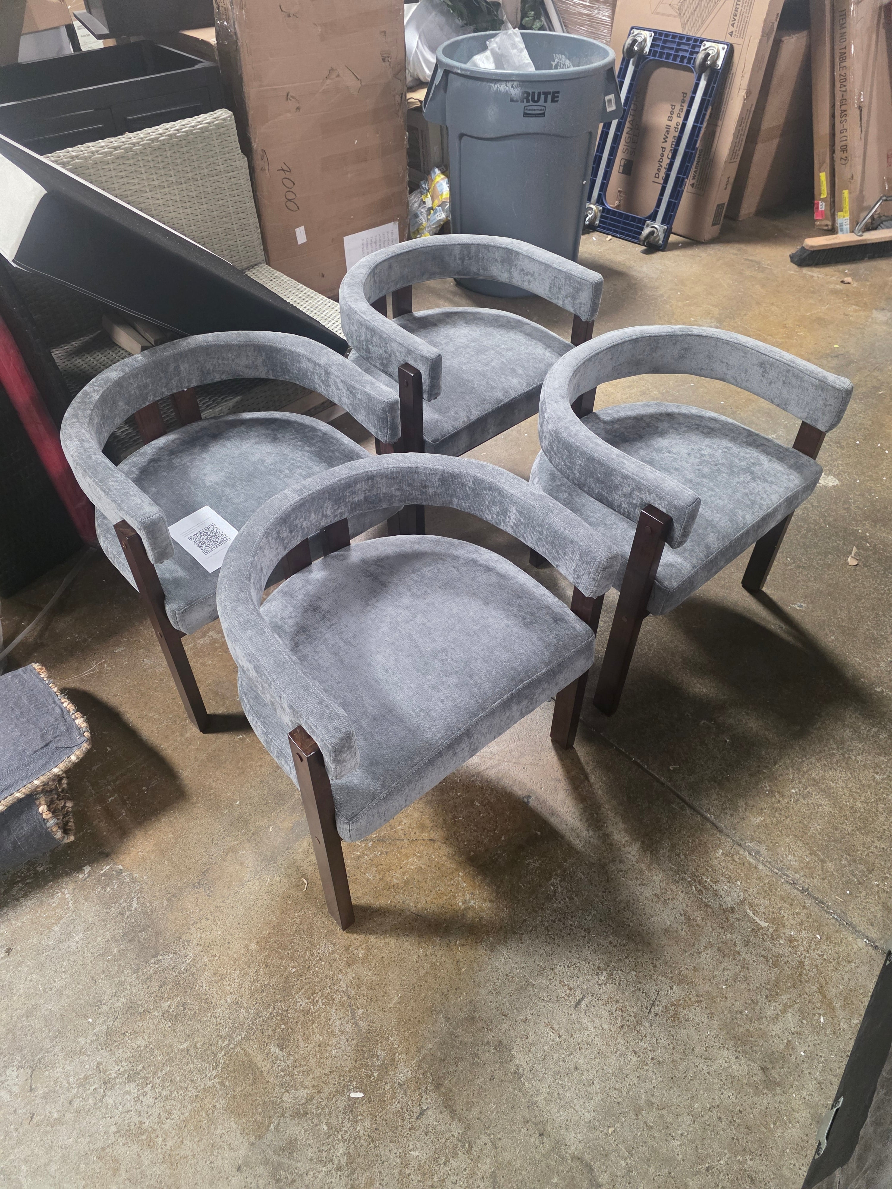 SET OF 4 Modern Accent Chair Upholstered Armchair SHOWROOM ITEM