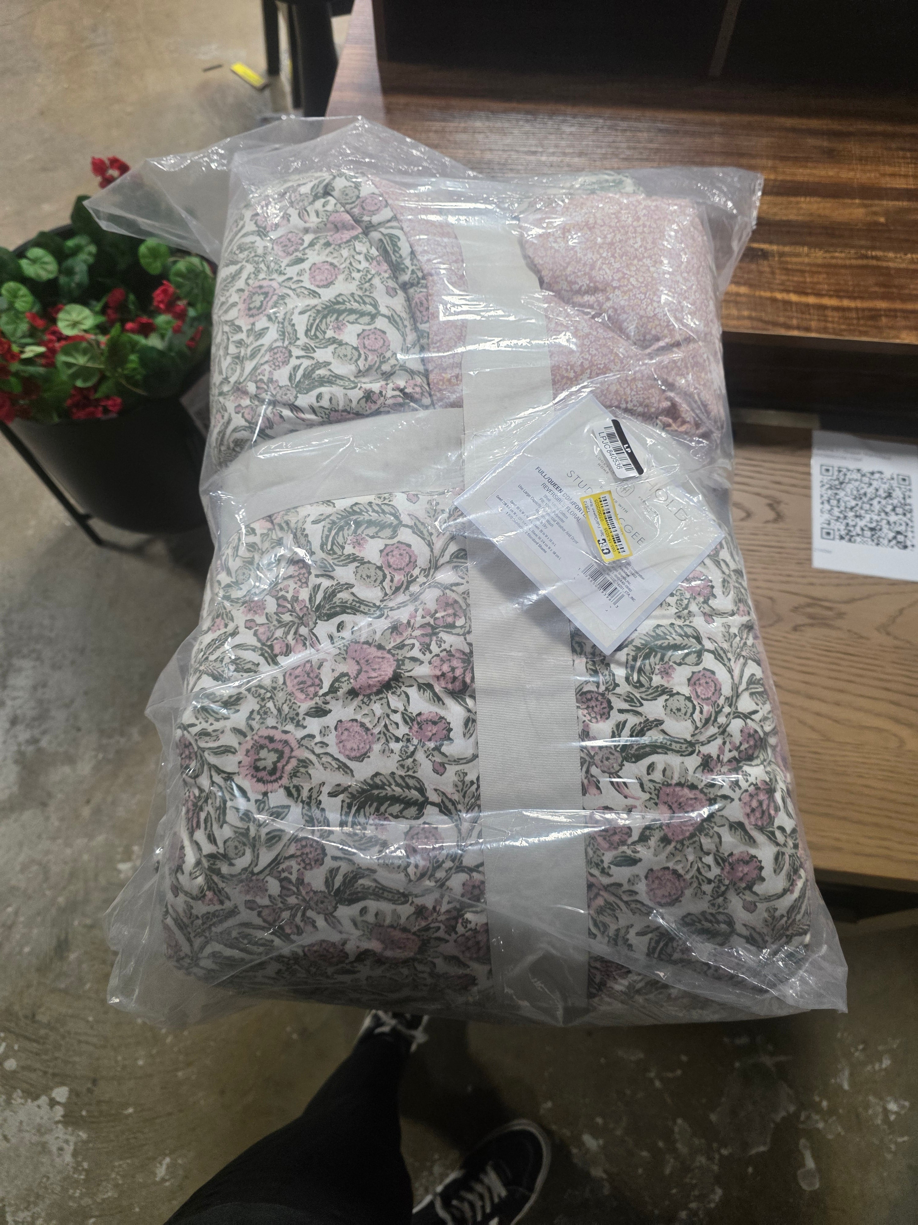 3pc Reversible Floral Comforter Set - Threshold™ designed with Studio McGee - SHOWROOM ITEM 