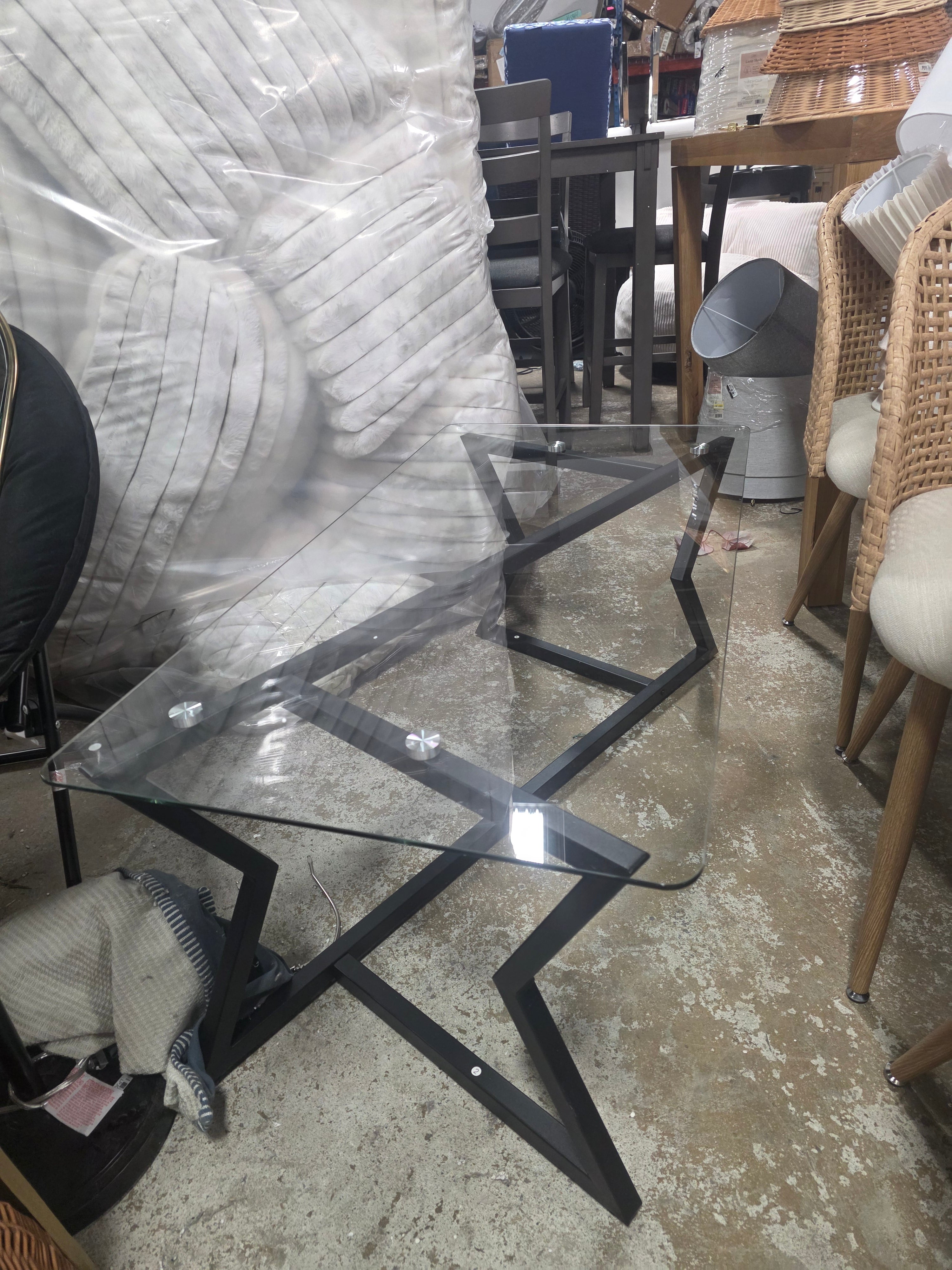 Pamapic Modern Glass Coffee Table - SHOWROOM ITEM 