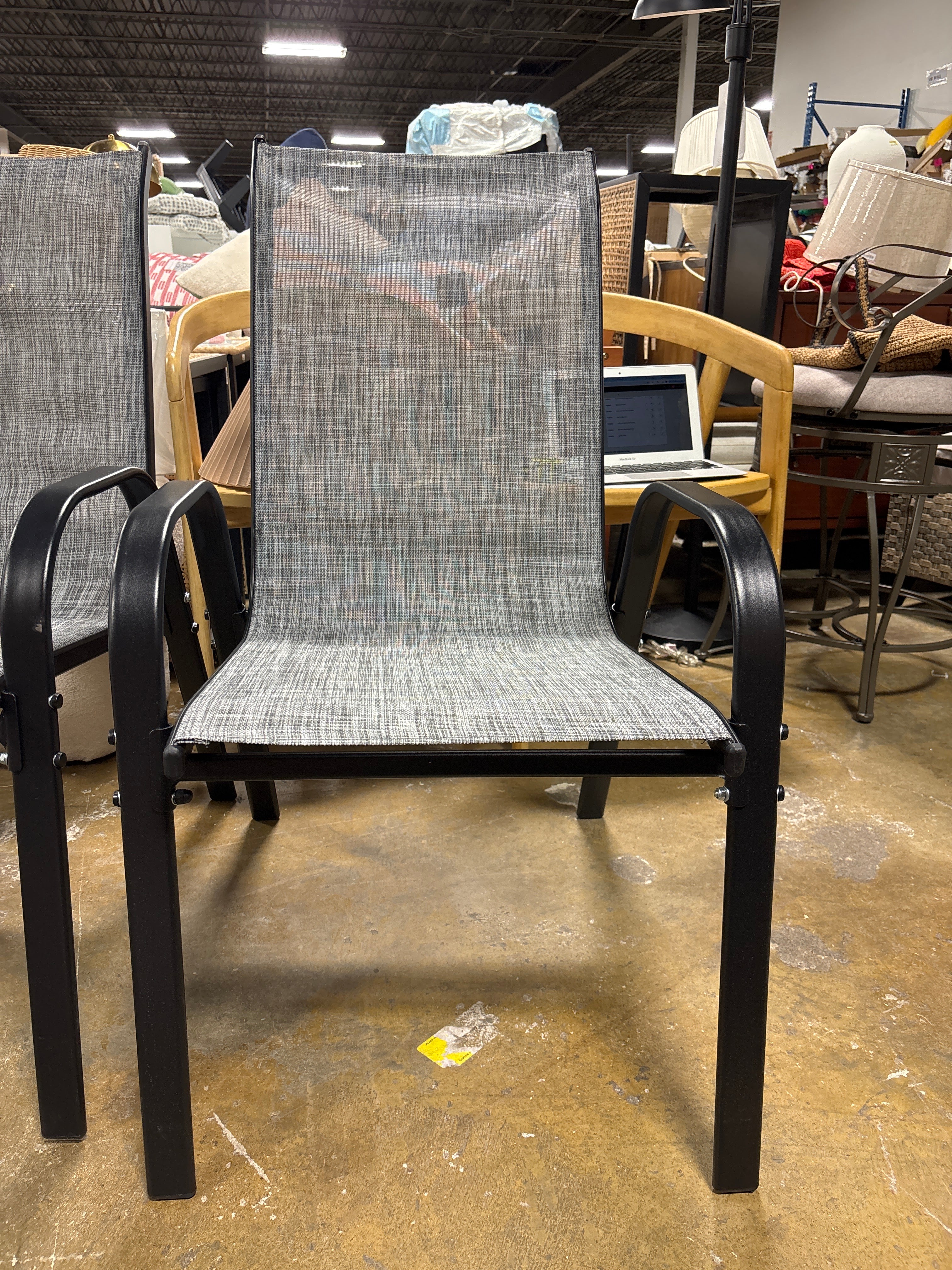 (Set of 4) Crediton Outdoor Patio Furniture Set - Gray SHOWROOM ITEM