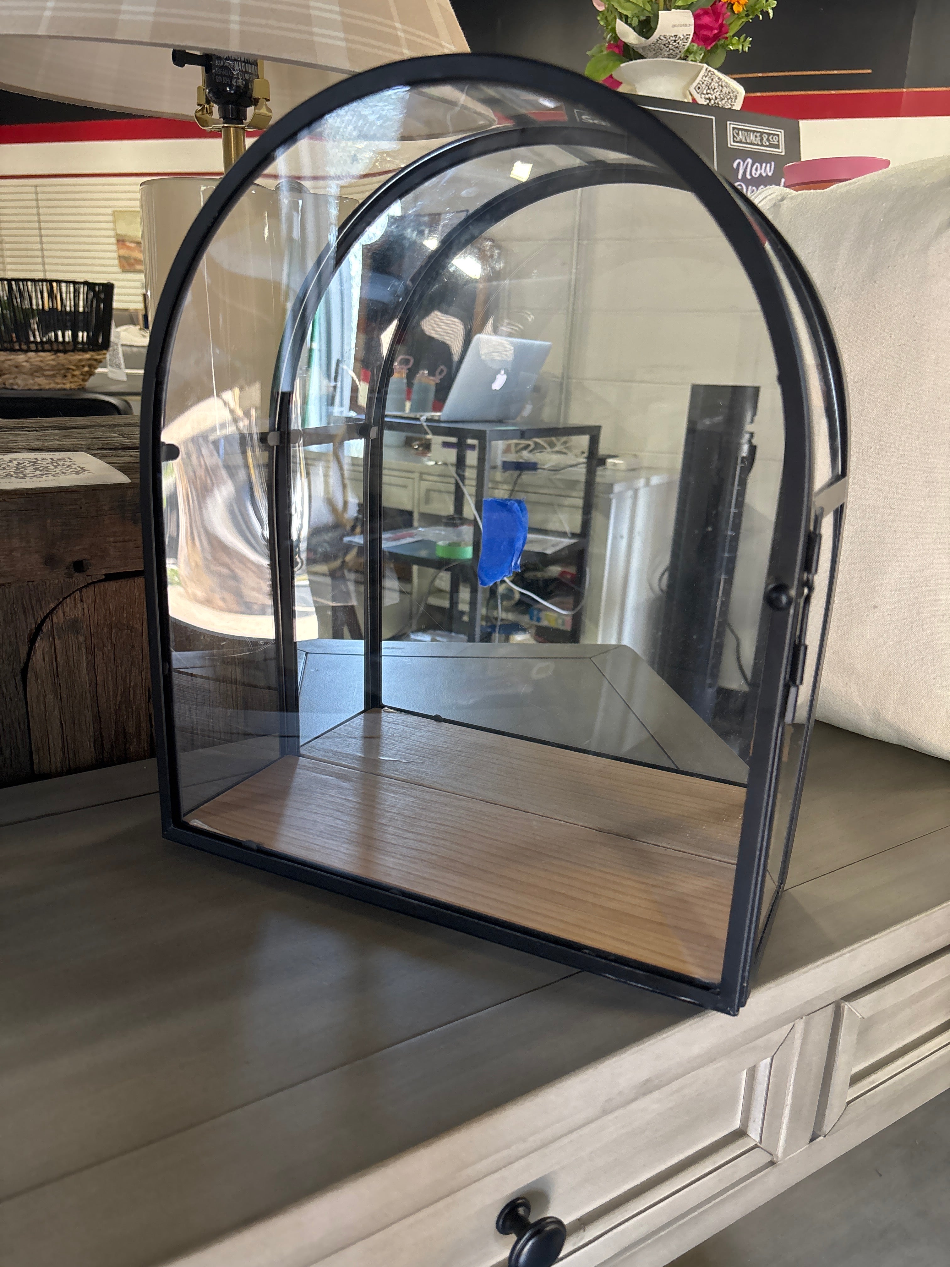 12"x14" Arched Mirrored Display Box - Black SHOWROOM ITEM