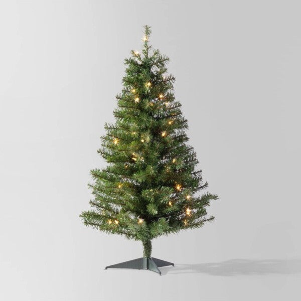 Pre-Lit Alberta Spruce Mini Artificial Christmas Tree, final cut