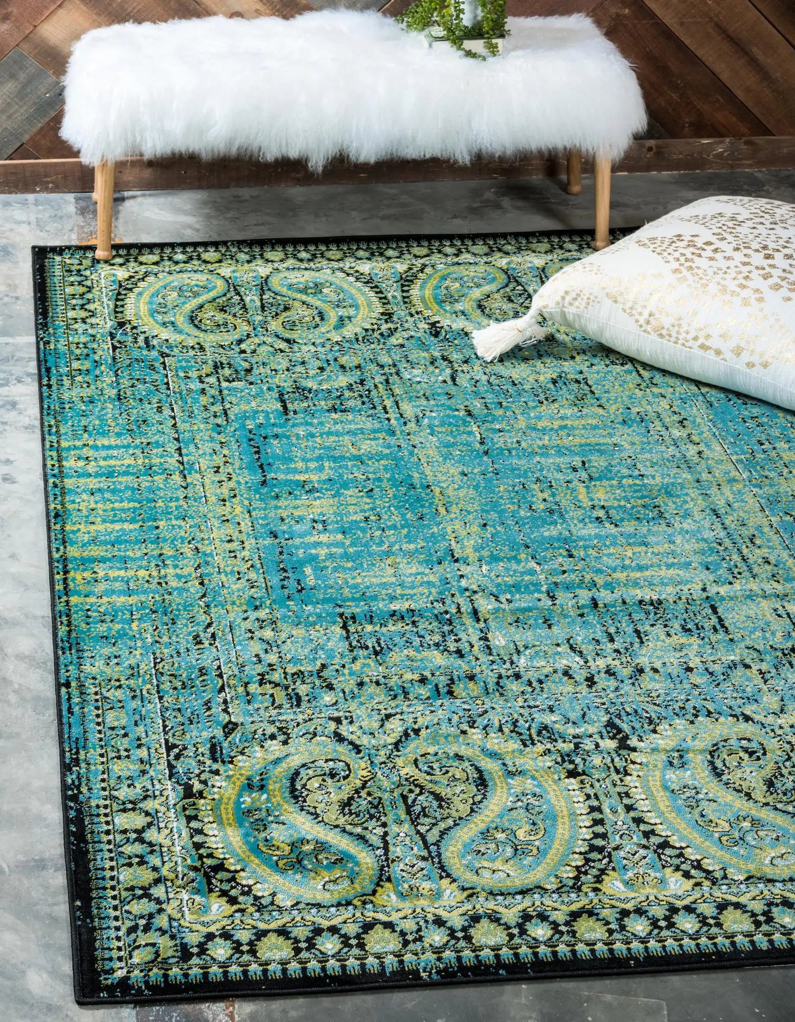 7' x 10' Istanbul Rug