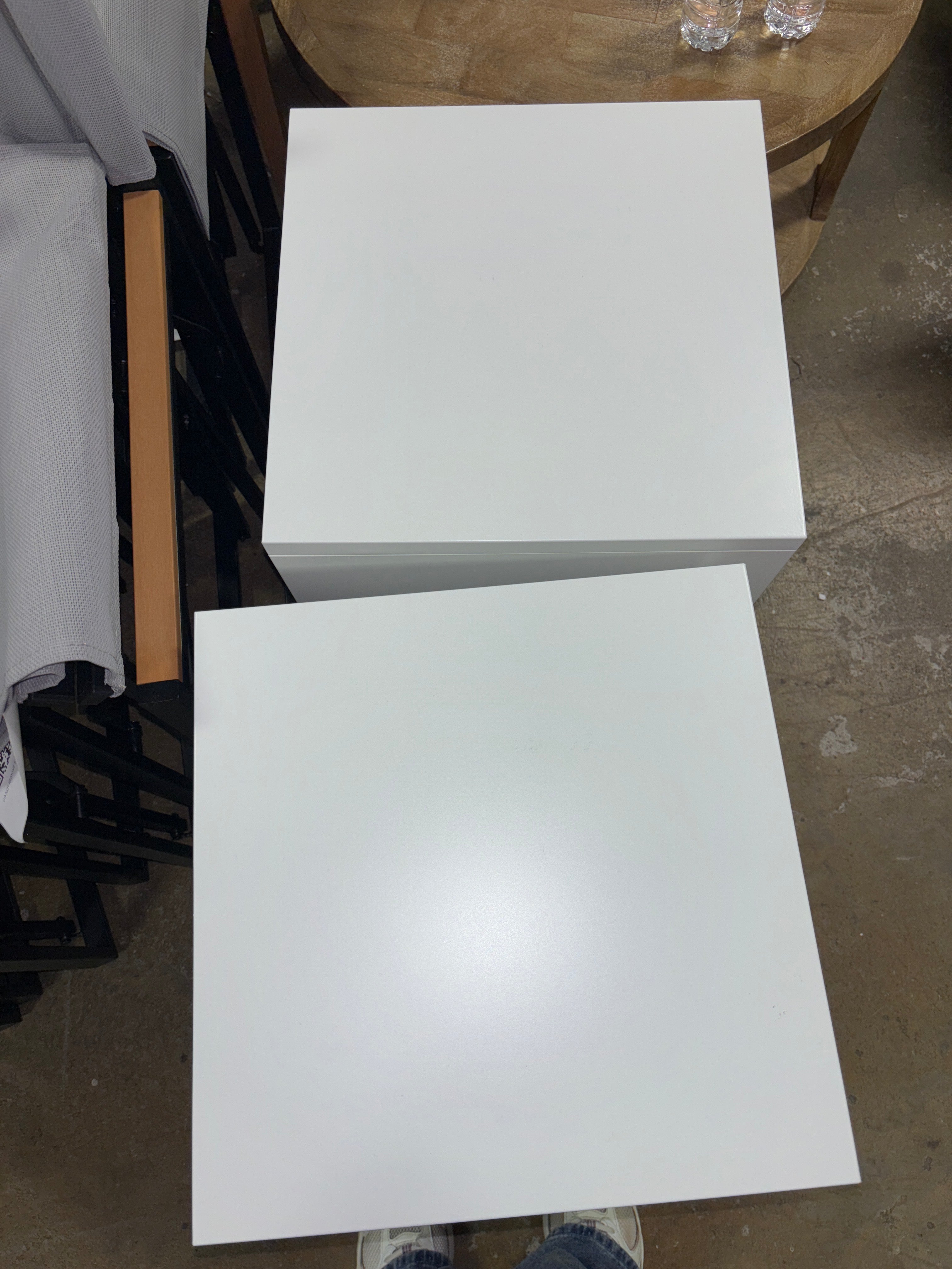 (Set of 2) Kodali Nightstand - White SHOWROOM ITEM