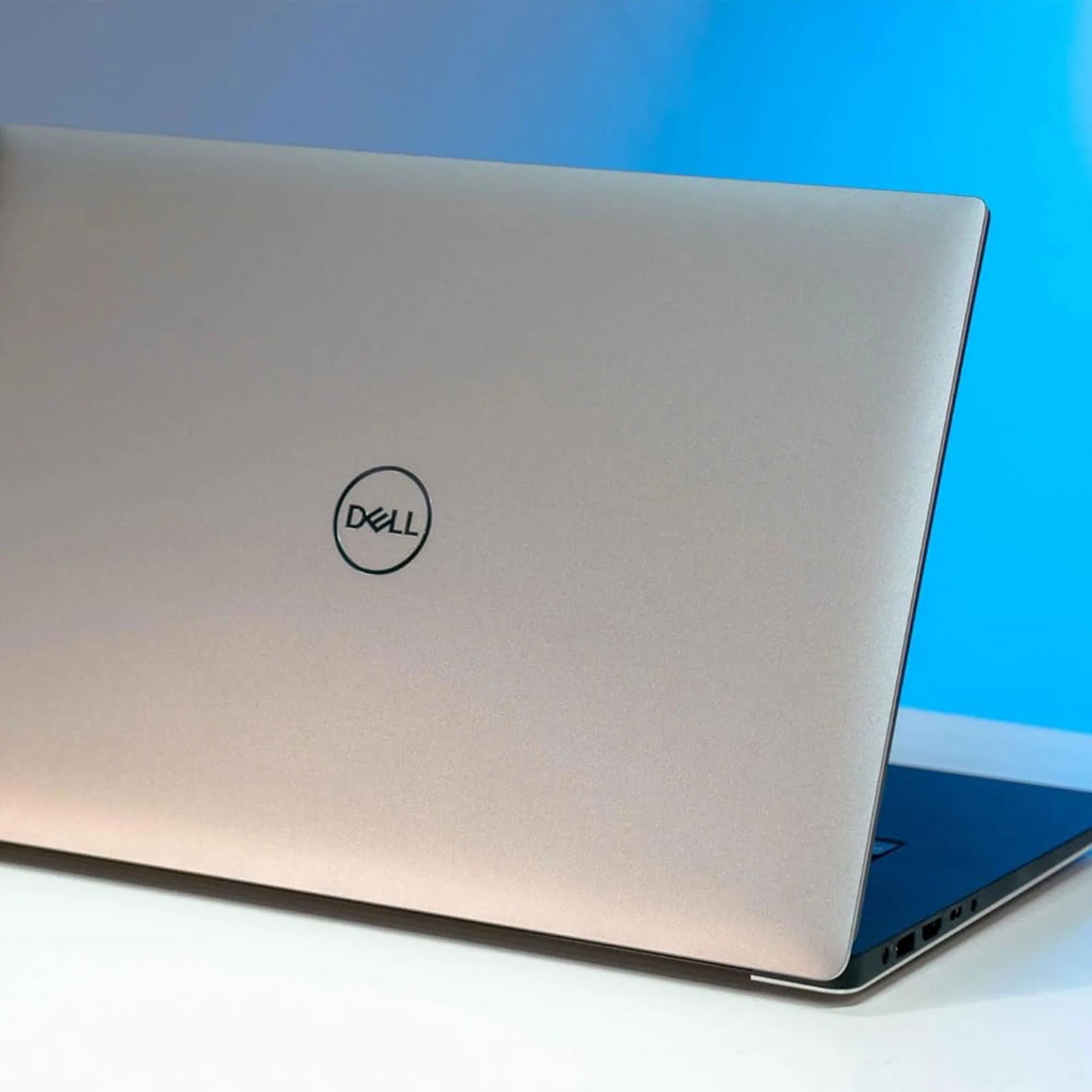 Precision 15.6" 9th Gen i7 16GB 256GB Laptop