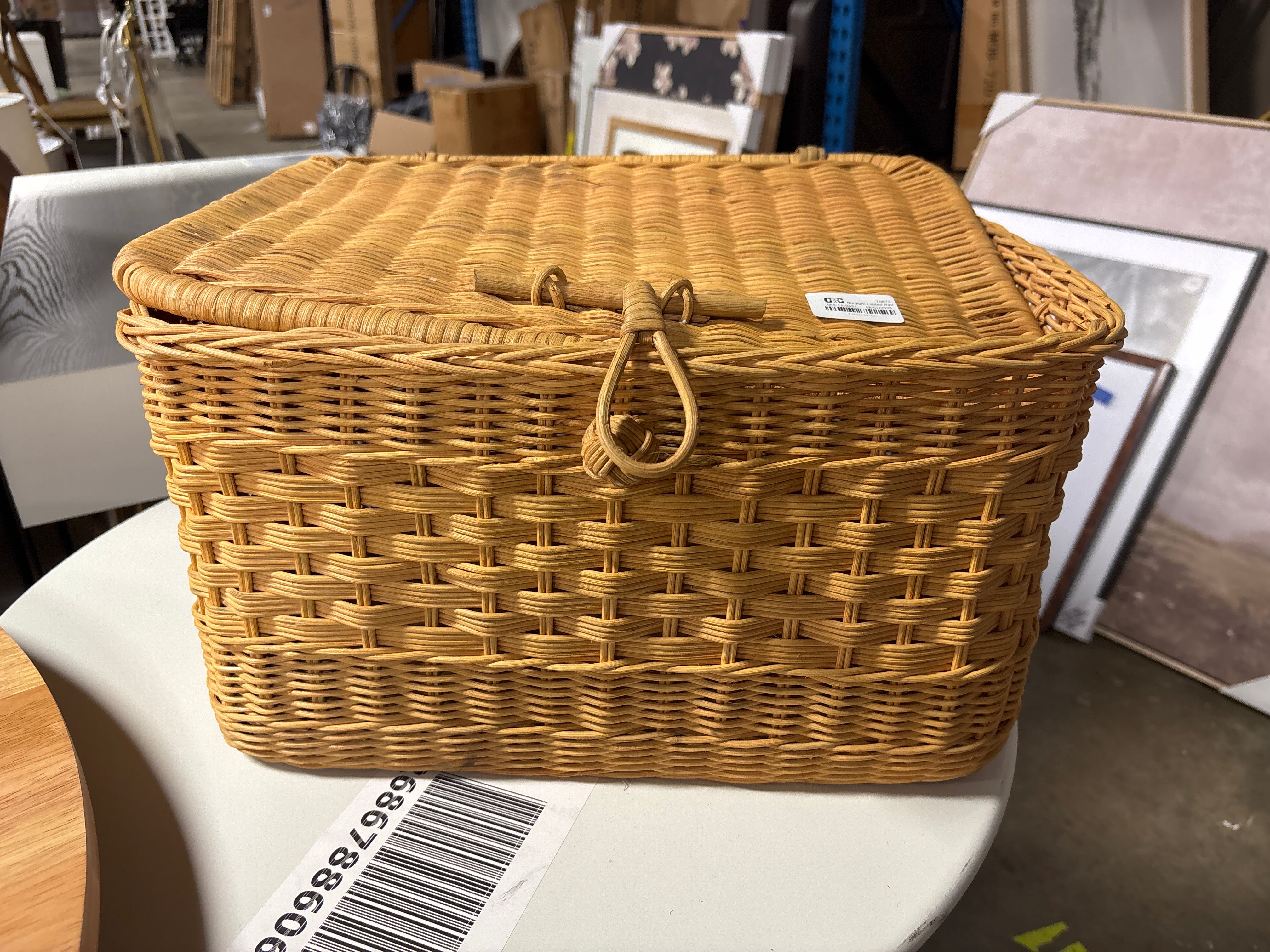 Medium Lidded Rattan Basket SHOWROOM ITEM