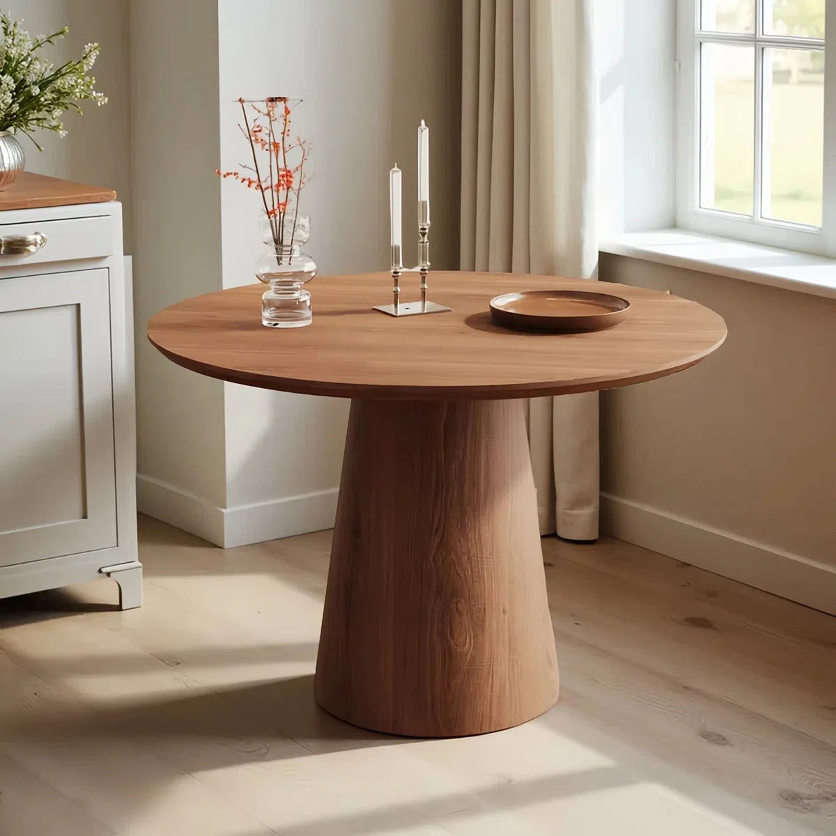 Round Pedestal Table-SHOWROOM ITEM