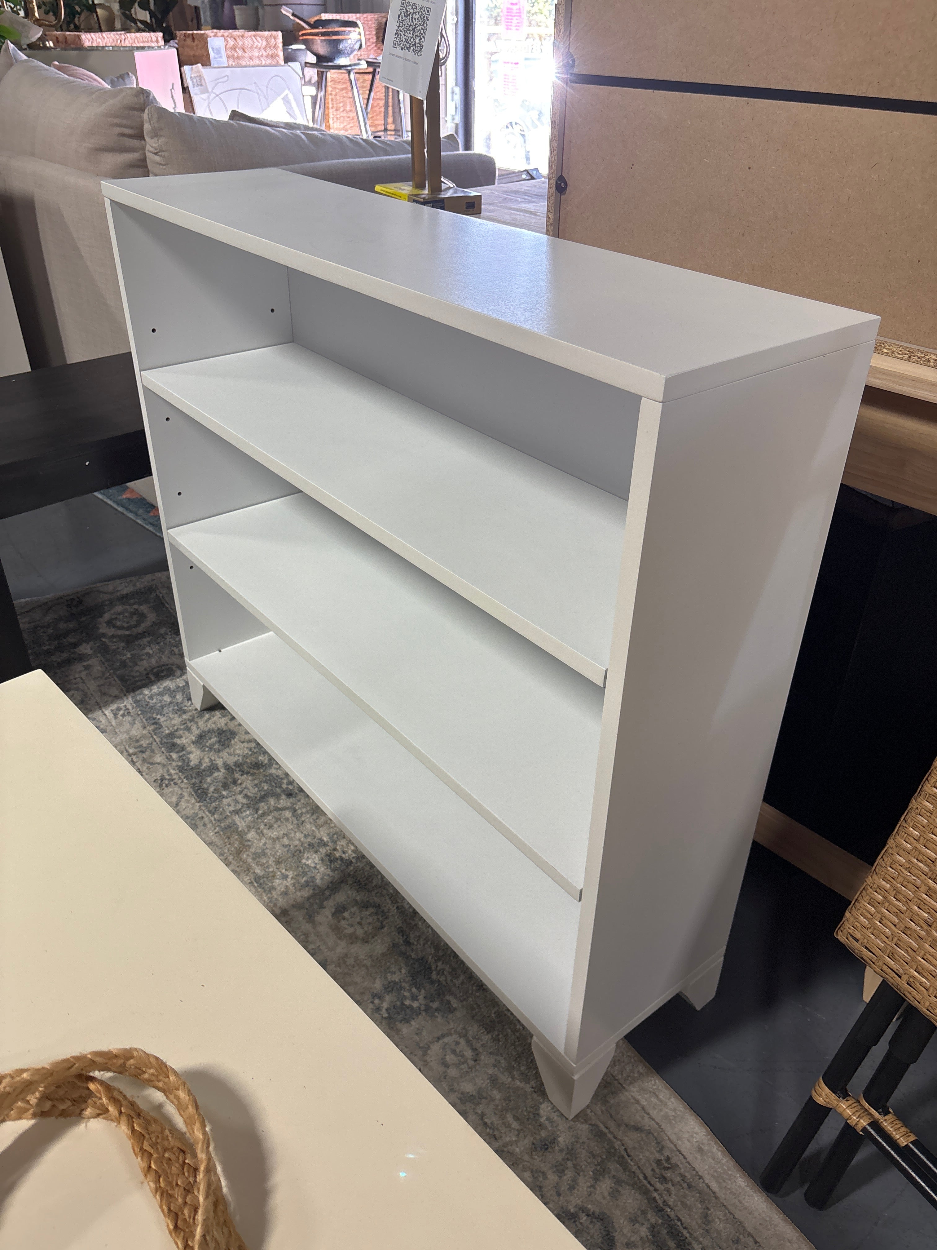 Max & Lily Classic 3-Shelf Bookcase - White SHOWROOM ITEM