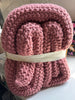 (Full/Queen) Chunky Knit Bed Blanket - Rose SHOWROOM ITEM