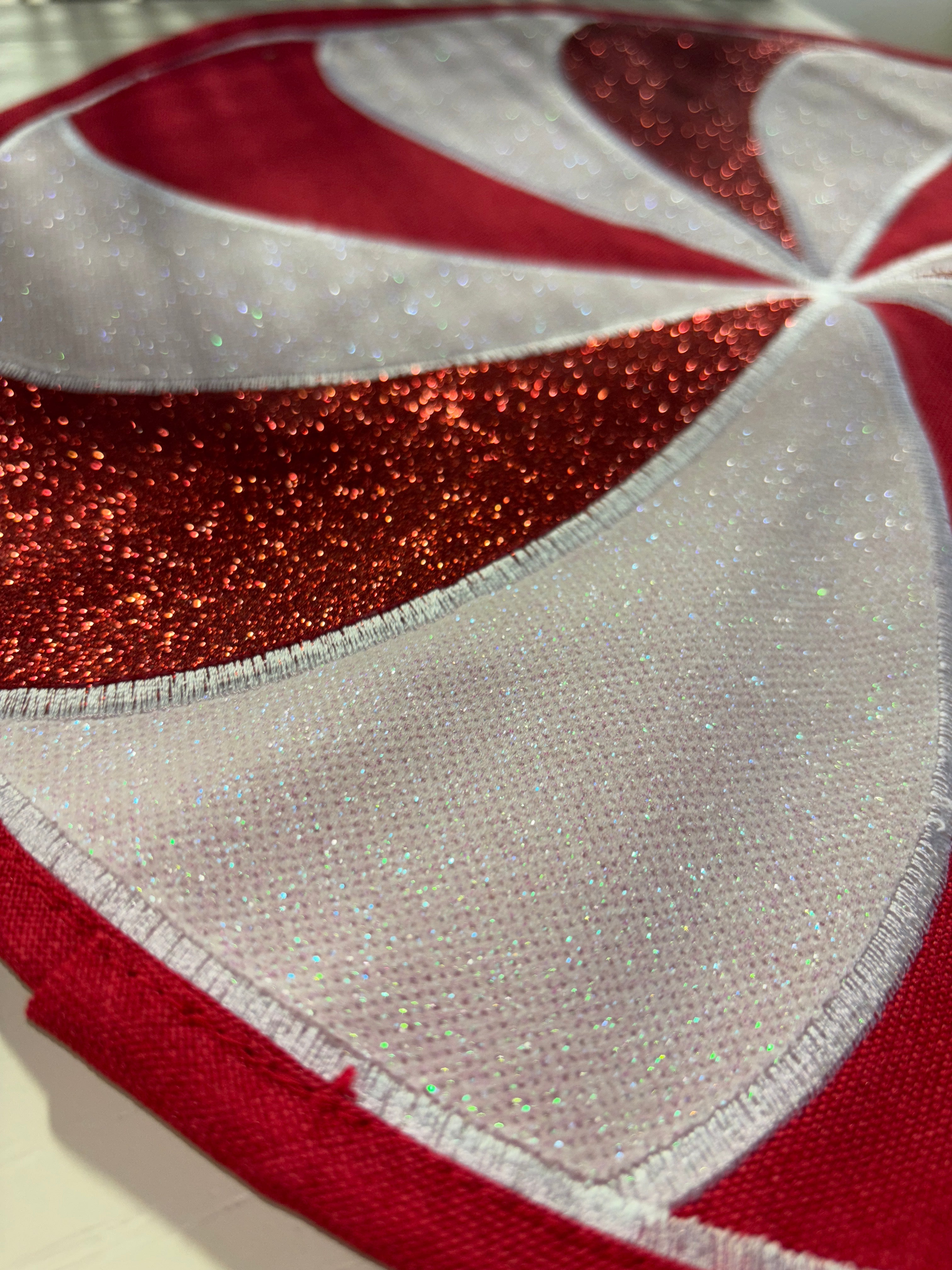 (Set of 4) Peppermint Placemat - Glitter SHOWROOM ITEM