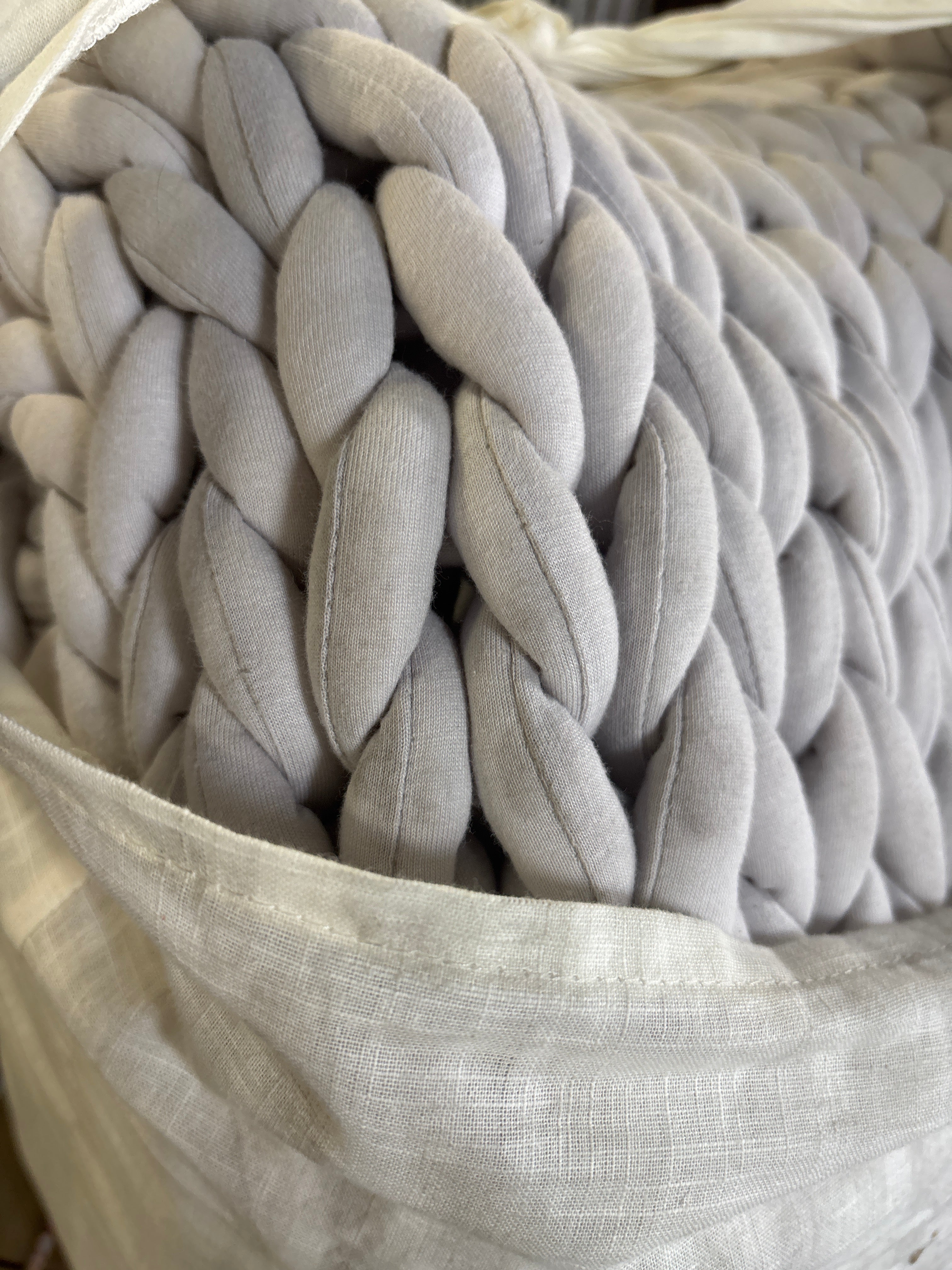 50"x70" 12lbs Solid Knit Weighted Blanket - Dark Grey SHOWROOM ITEM