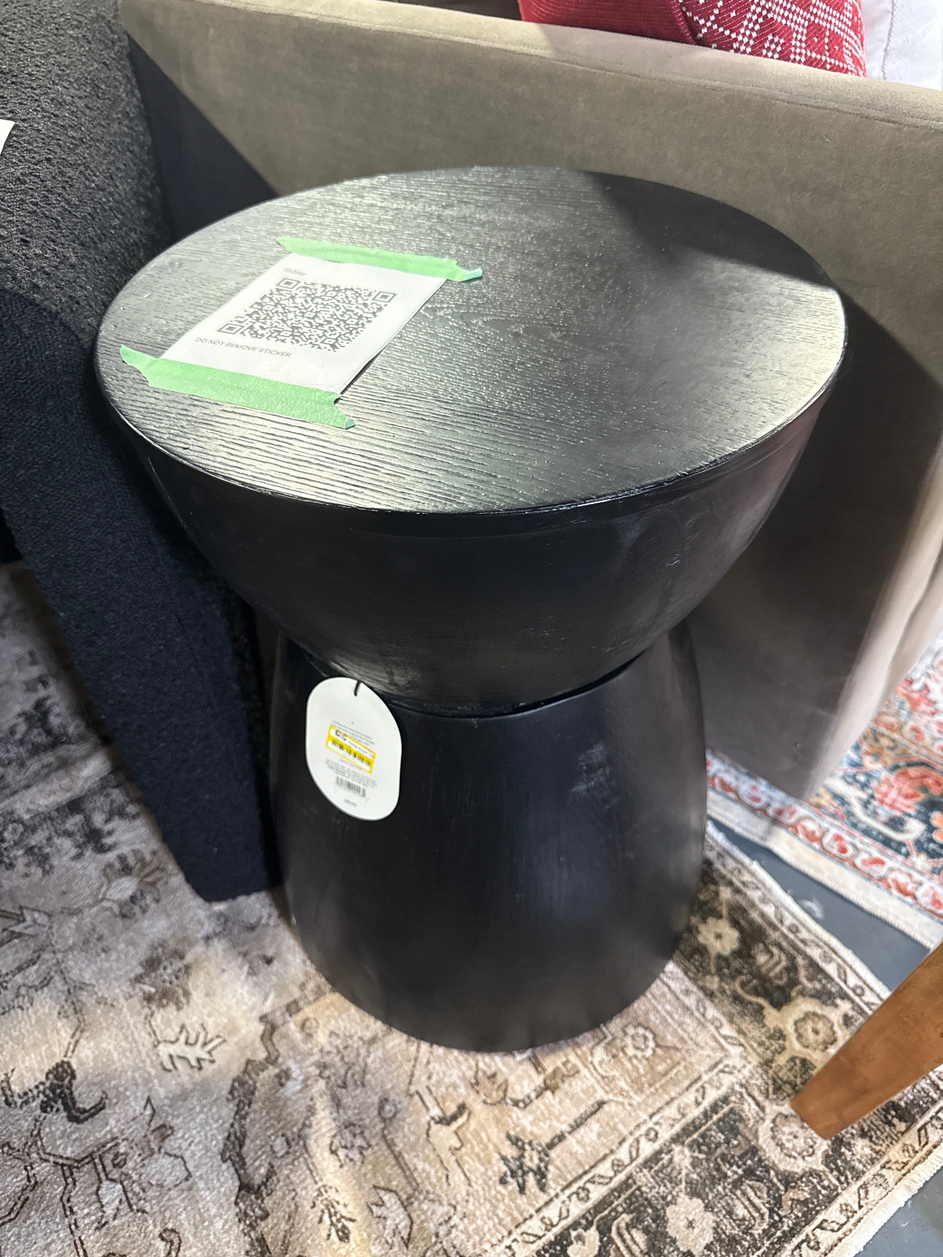 Prisma accent table SHOWROOM ITEM