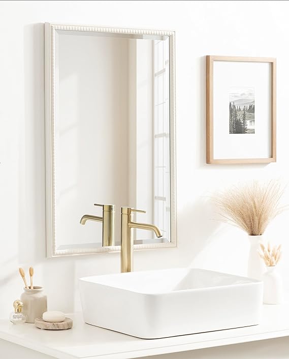 Makenna Traditional Rectangle Wall Mirror