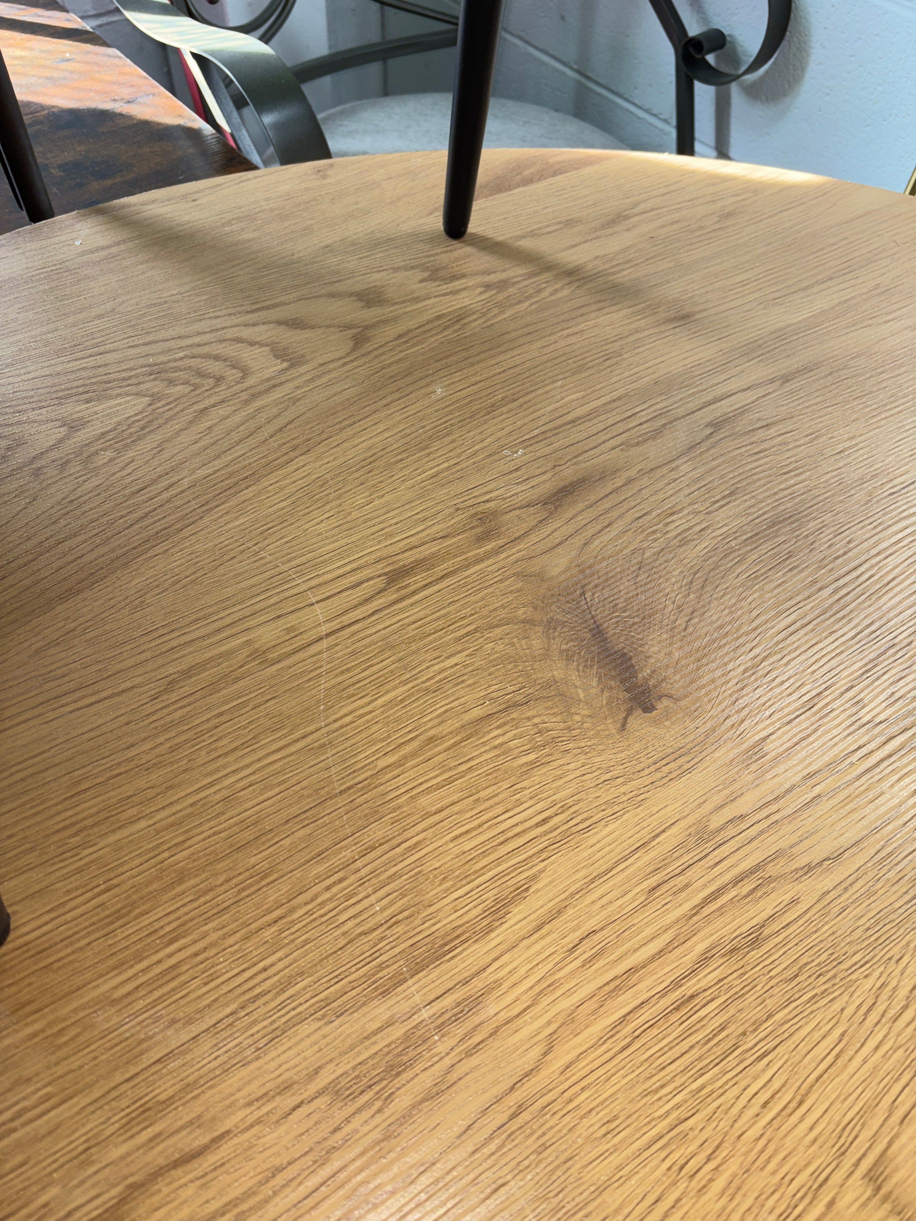 Agne 35" Round Pedestal Dining Table - Oak SHOWROOM ITEM