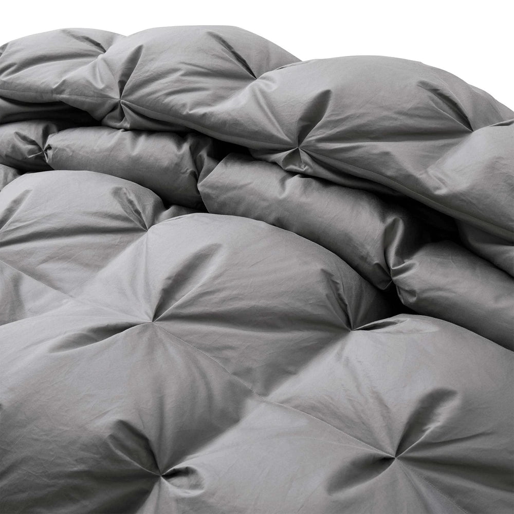 800 Fill Power 700 TC 93 Percent Winter White Goose Down Comforter - Queen/Full - Grey