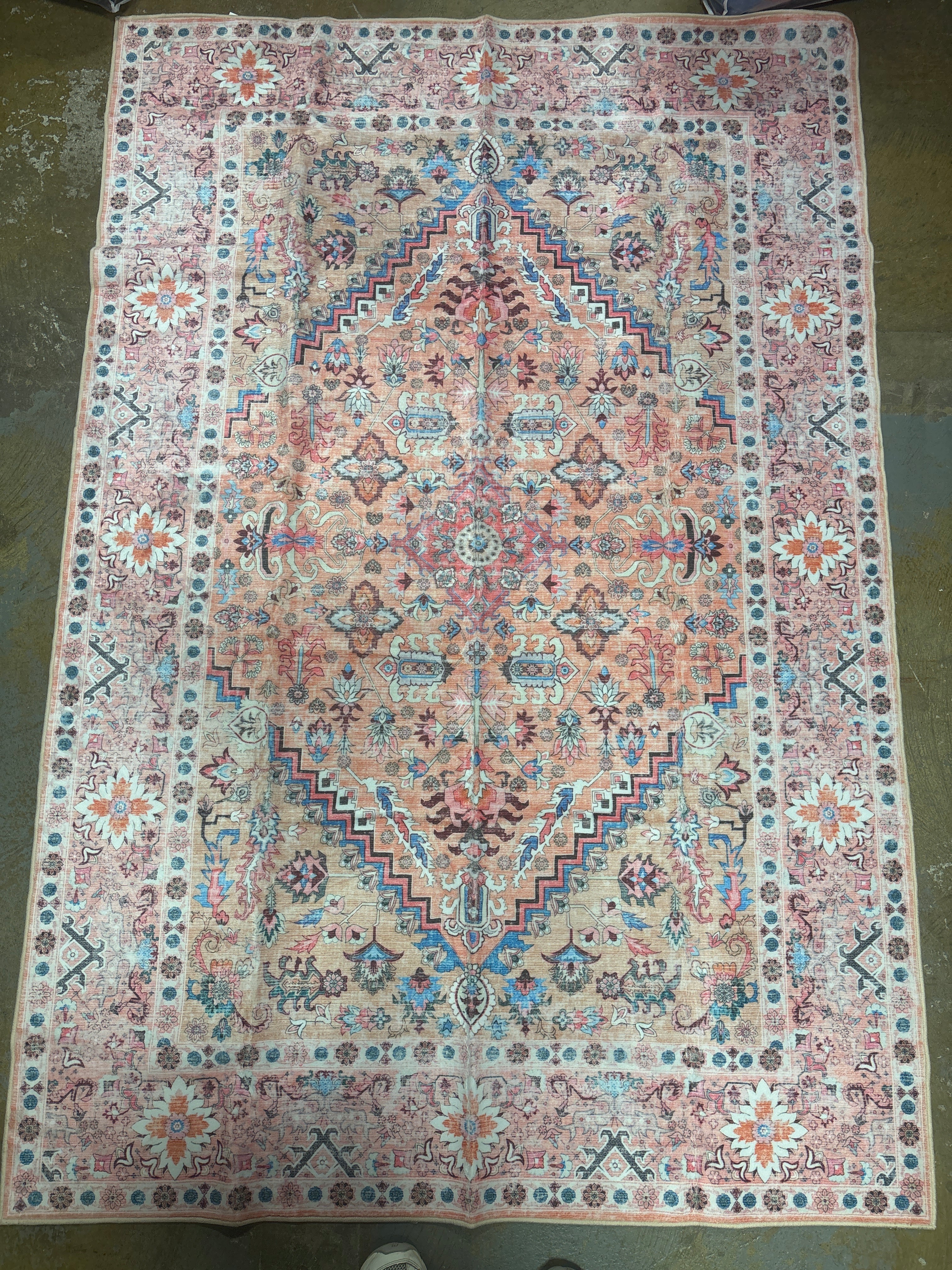 4'x6'  Arizona Power Loomed Indoor Rug - Beige/Pink SHOWROOM ITEM