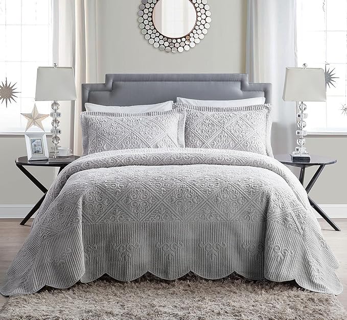 Quilt Set, 3-Piece Plush Bedding Elegant Room Decor (Westland Grey, Queen)