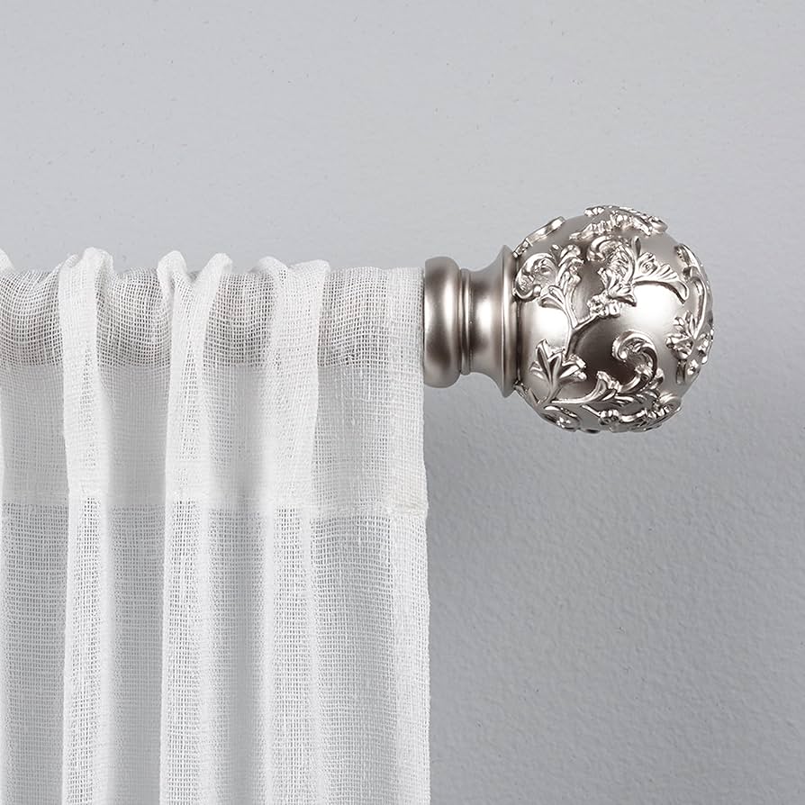 Vine Single Curtain Rod Kit in Matte Silver with Finial
