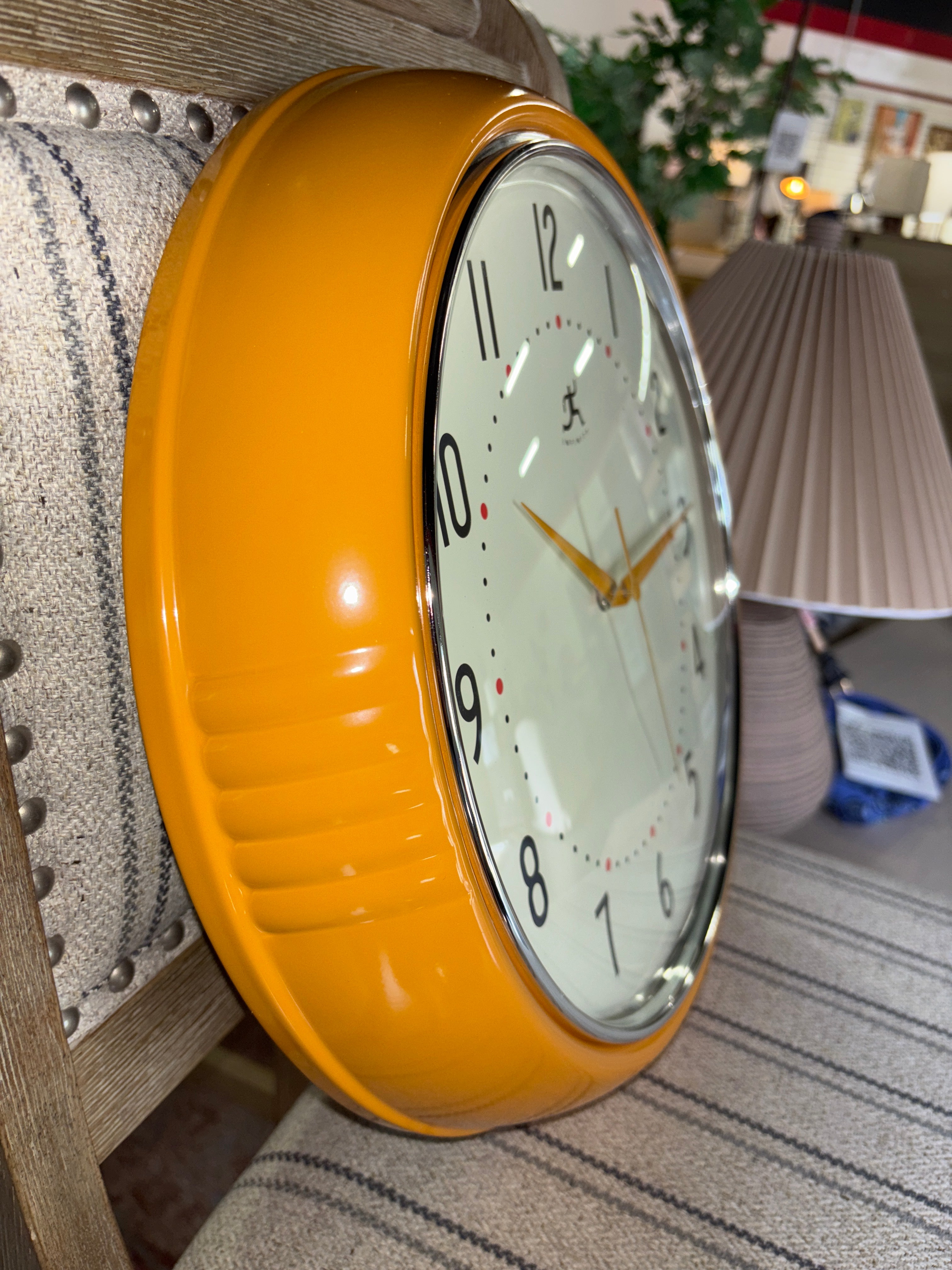 15" Retro Round Wall Clock - Yellow SHOWROOM ITEM