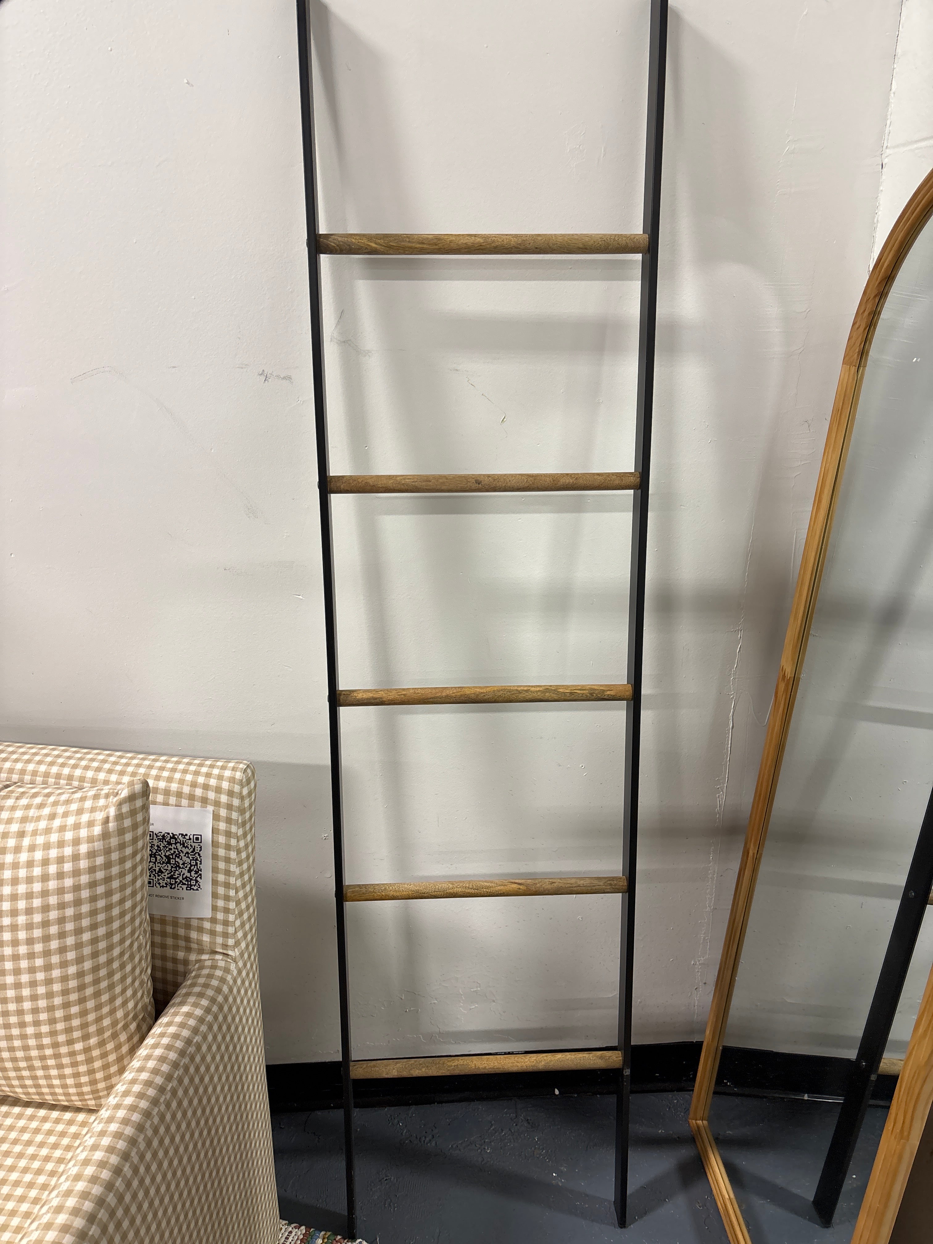 6' Wood & Steel Blanket Ladder Black/Natural SHOWROOM ITEM