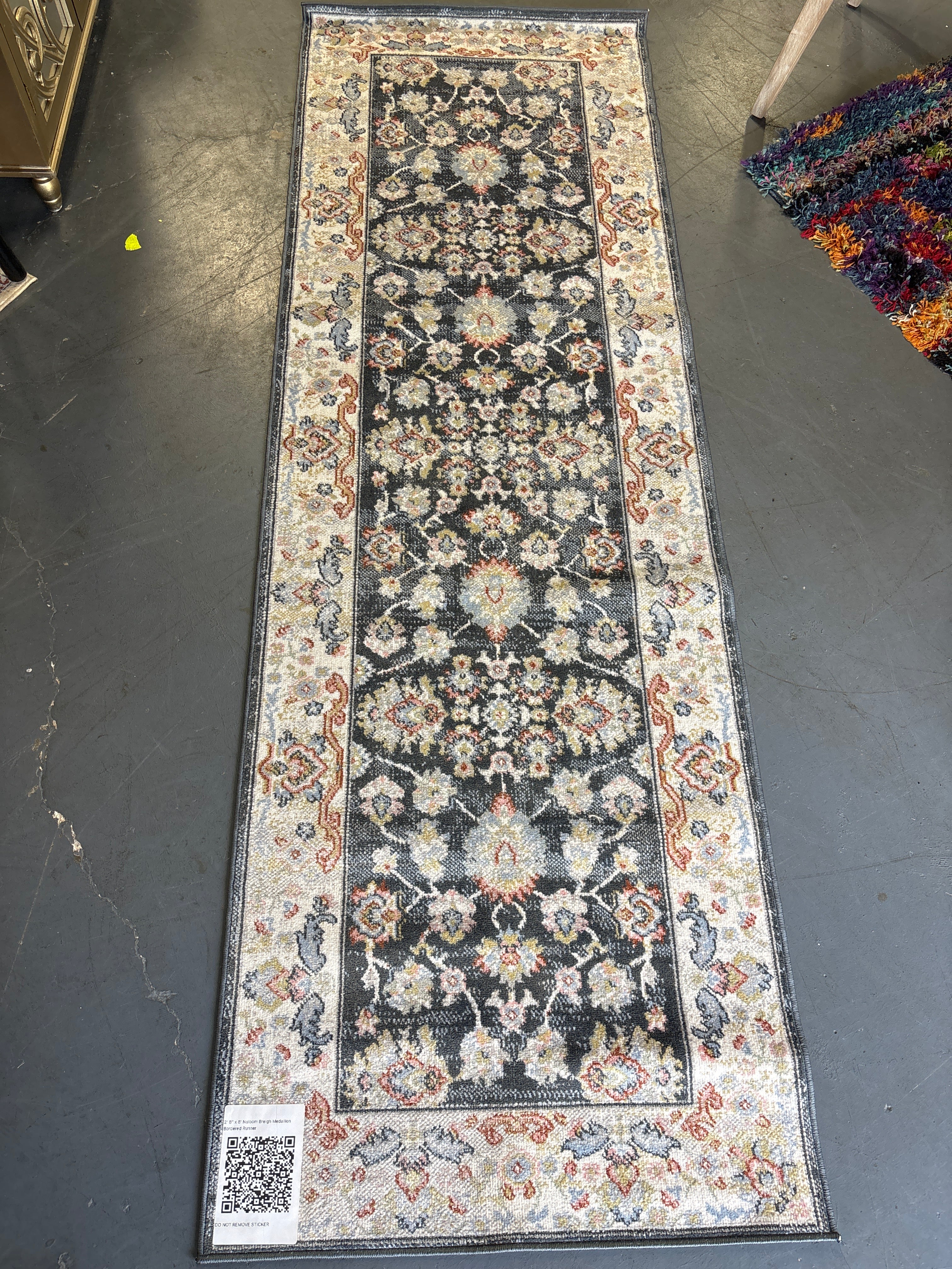 2' 8" x 8' Nuloom Breigh Medallion Bordered Runner SHOWROOM ITEM