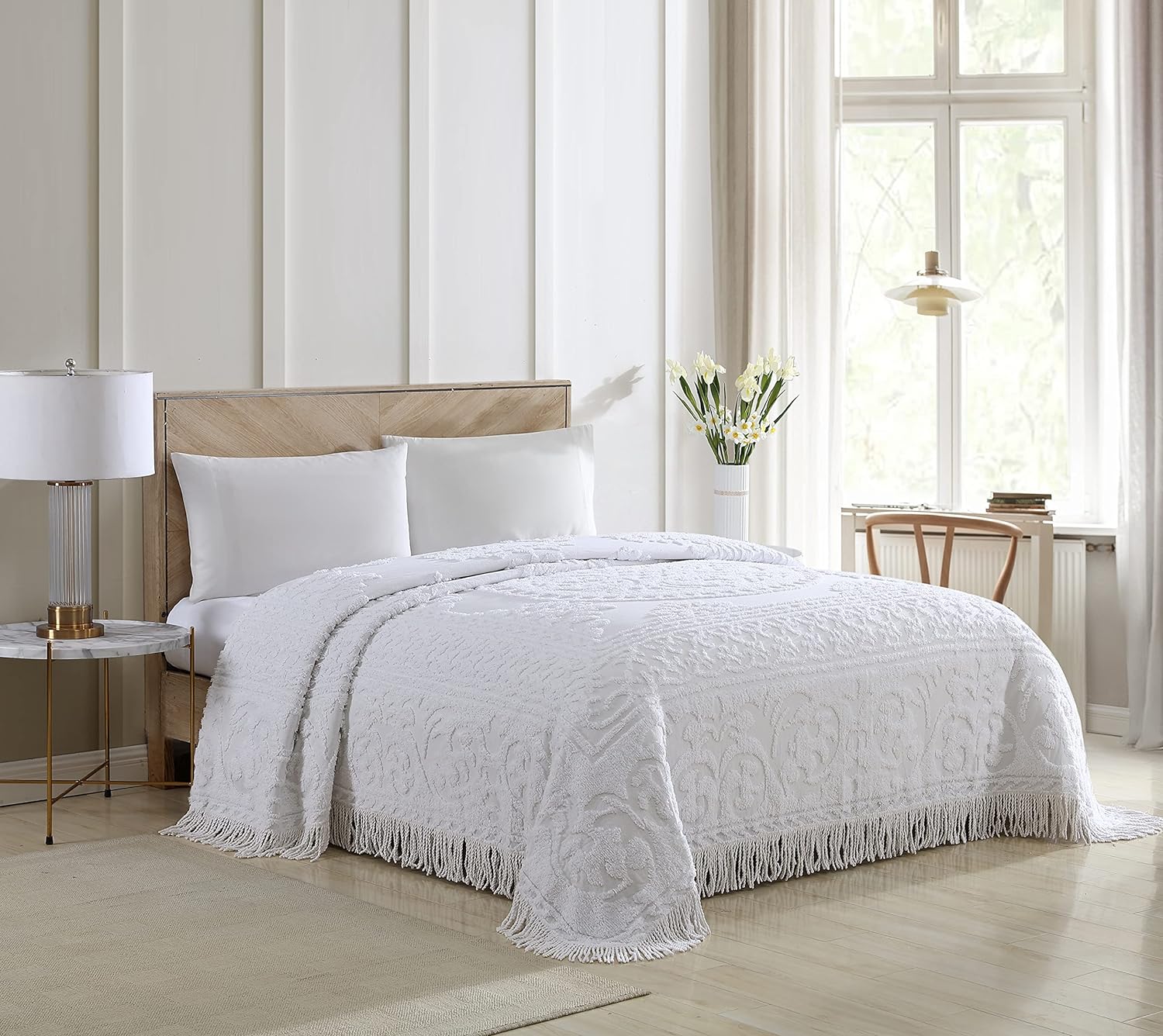 Medallion Chenille Bedspread, King, White