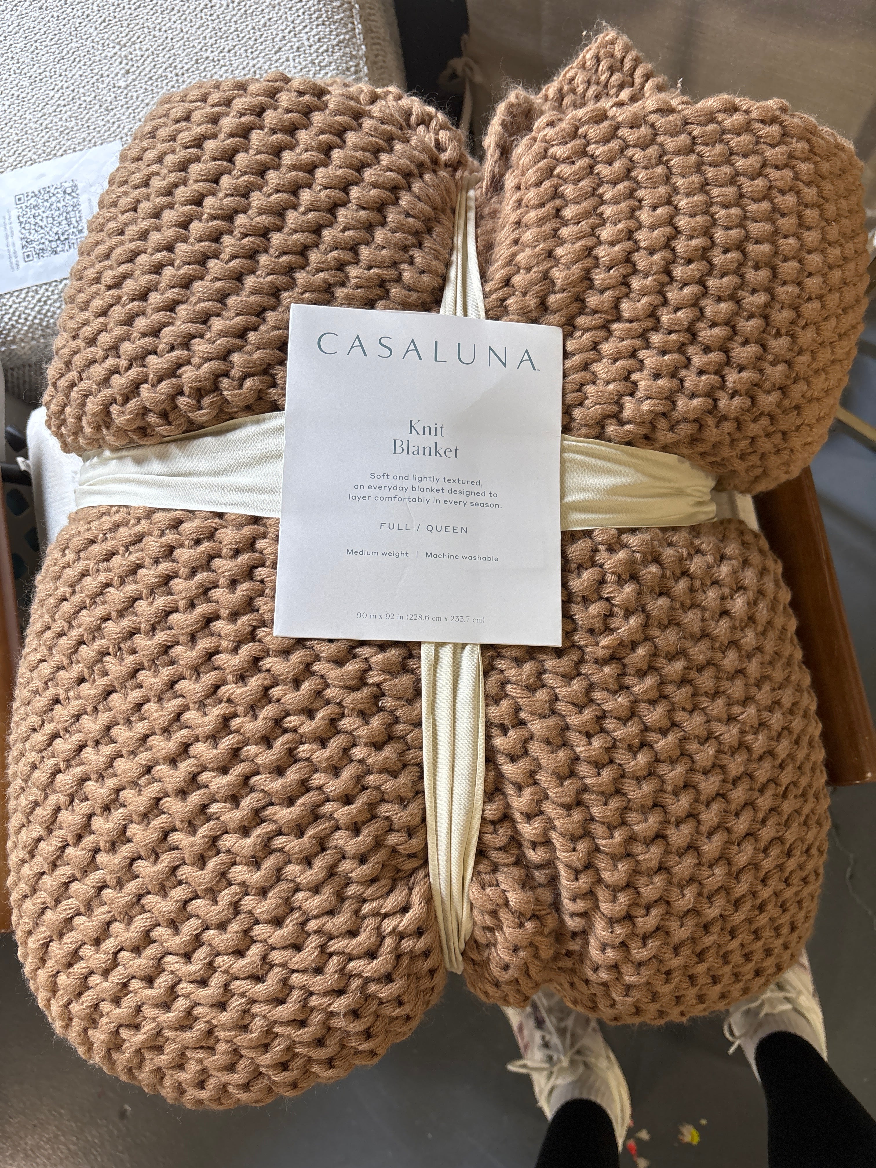 (Full/Queen) Chunky Knit Bed Blanket - Warm Brown SHOWROOM ITEM