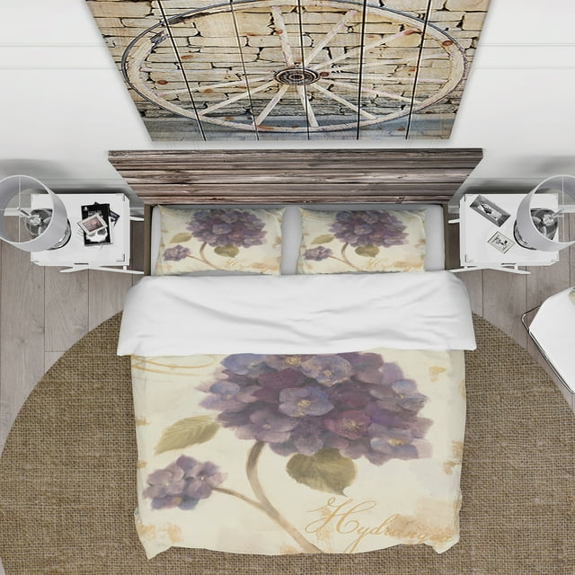 'Abundant Hydrangea Flower II' Cottage Duvet Cover Set - Full/Queen