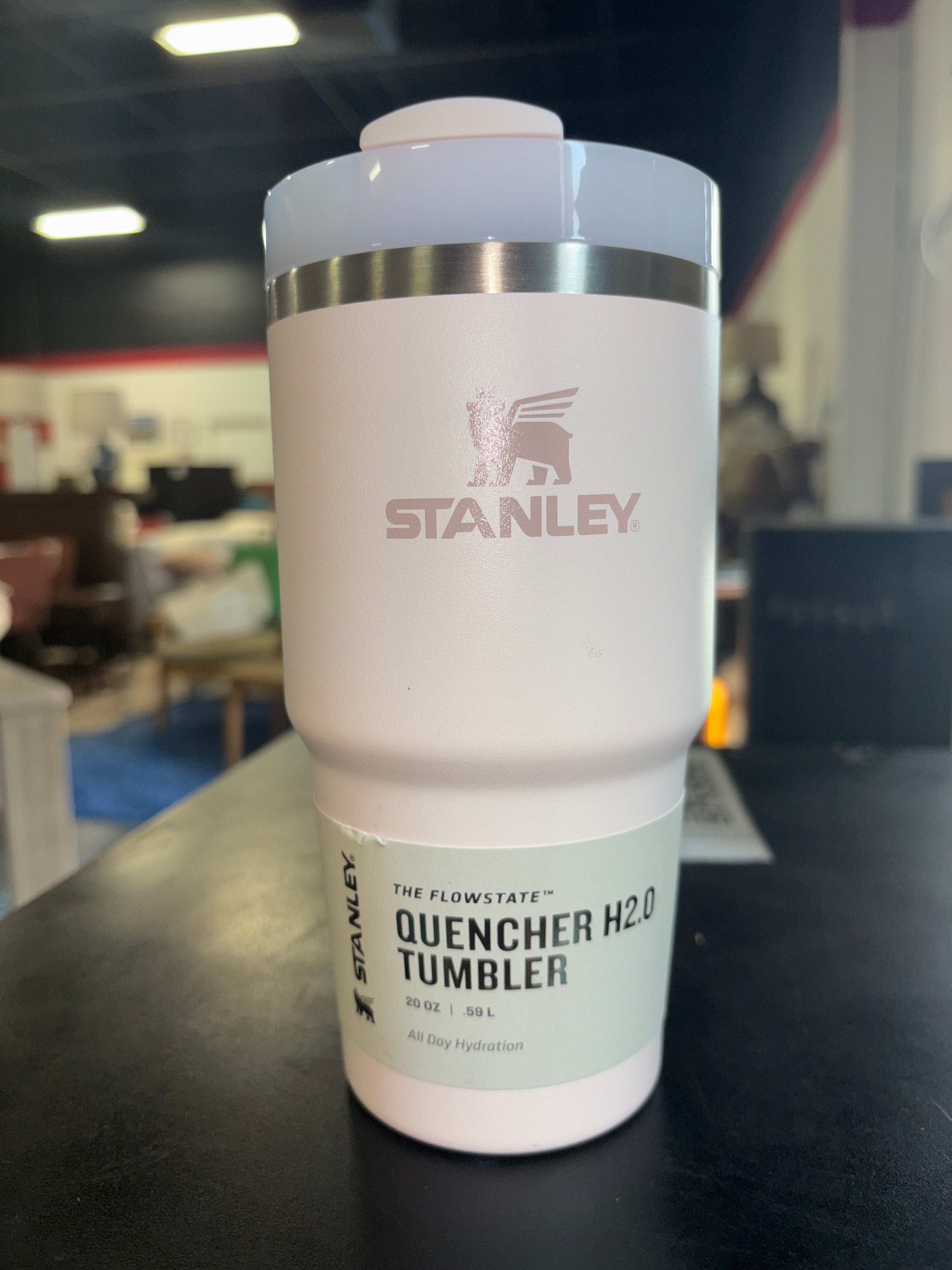 (No Straw) Stanley 30 oz Stainless Steel H2.0 Flowstate Quencher Tumbler SHOWROOM ITEM