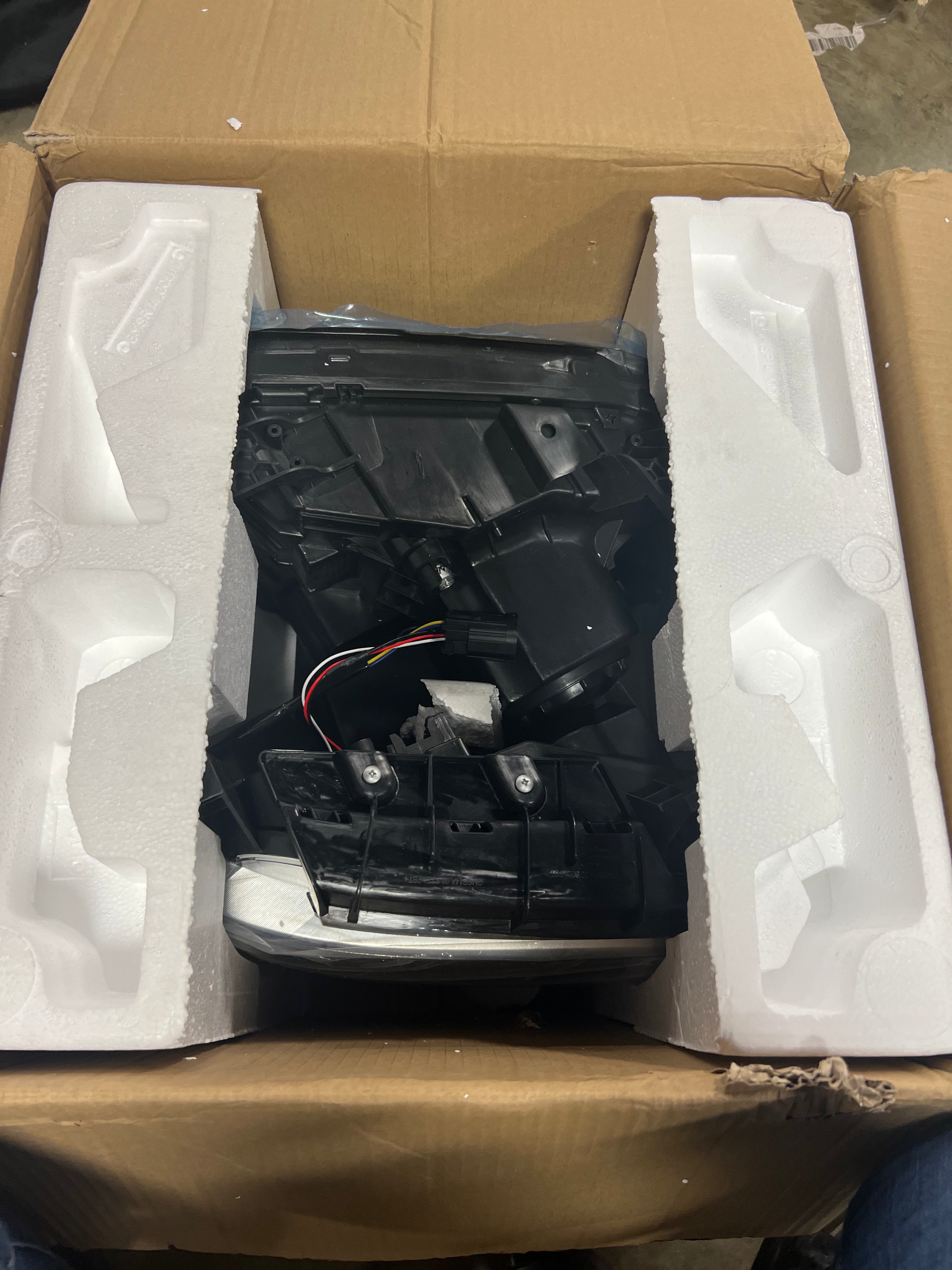 LED HeadlightsGMC Sierra Left+Right Pair