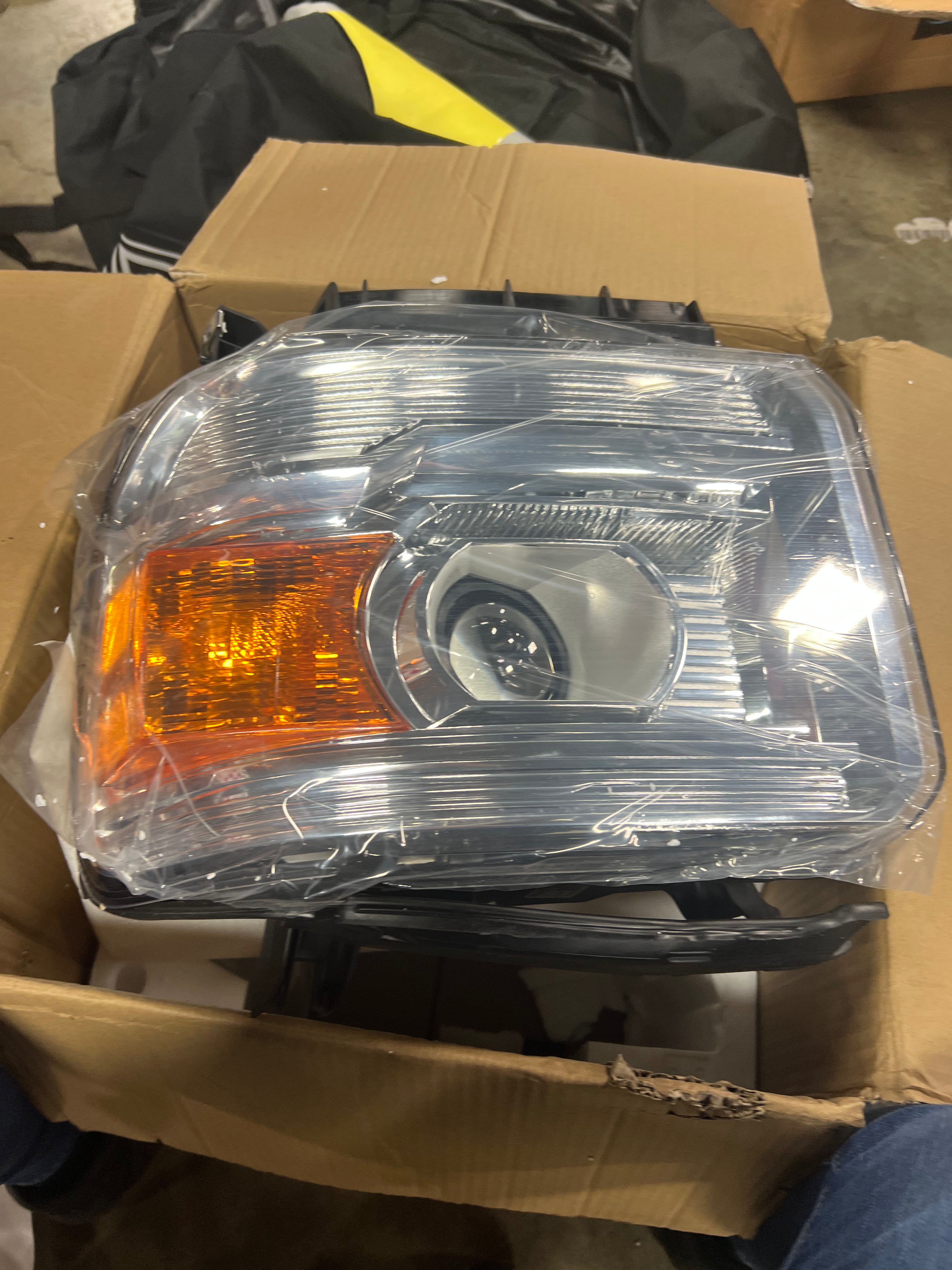 LED HeadlightsGMC Sierra Left+Right Pair