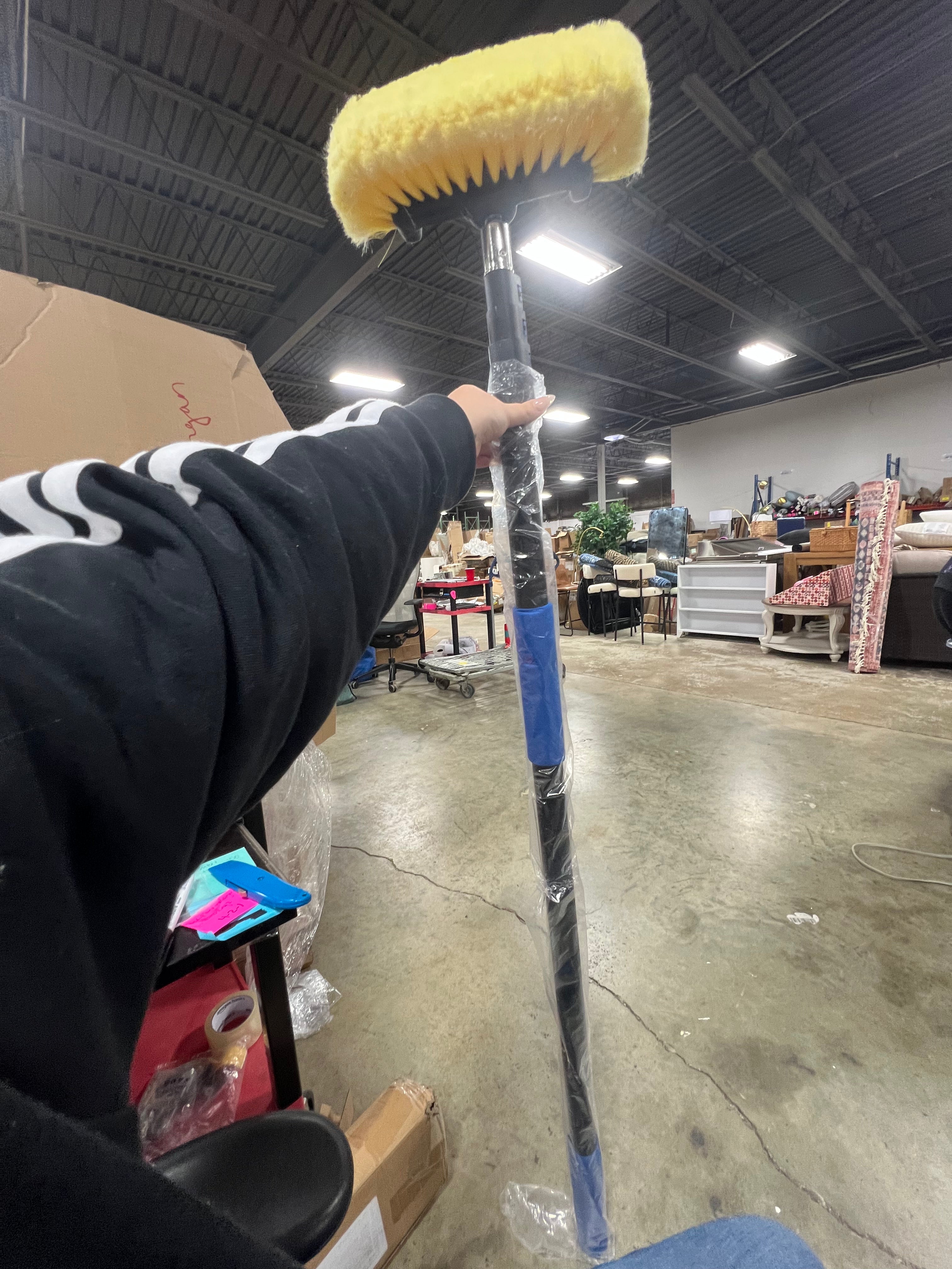 Reach Car Wash Brush with Long Handle, 12-Inch Soft Bristle Head, Blue