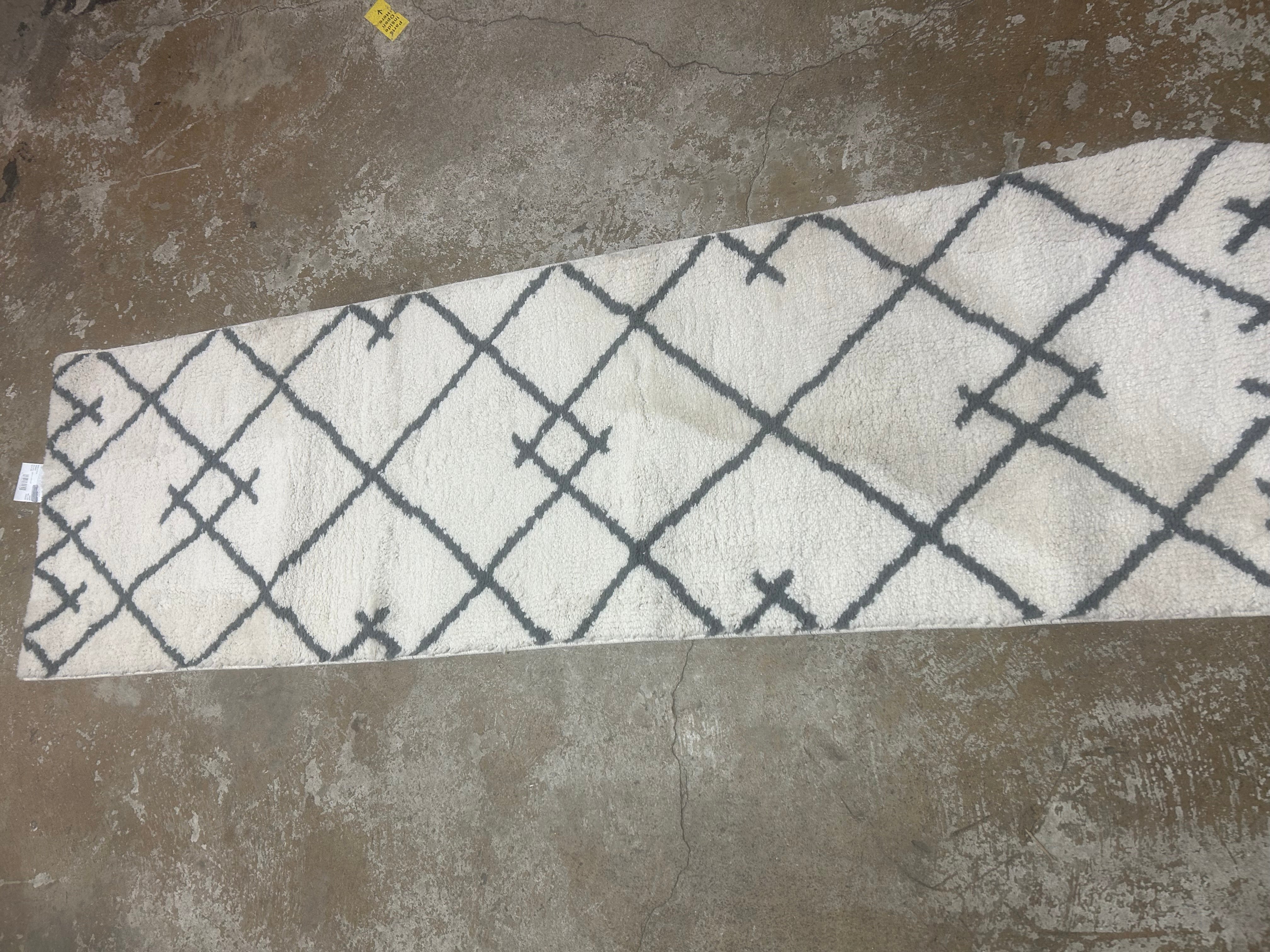 Bixel Tufted Rug