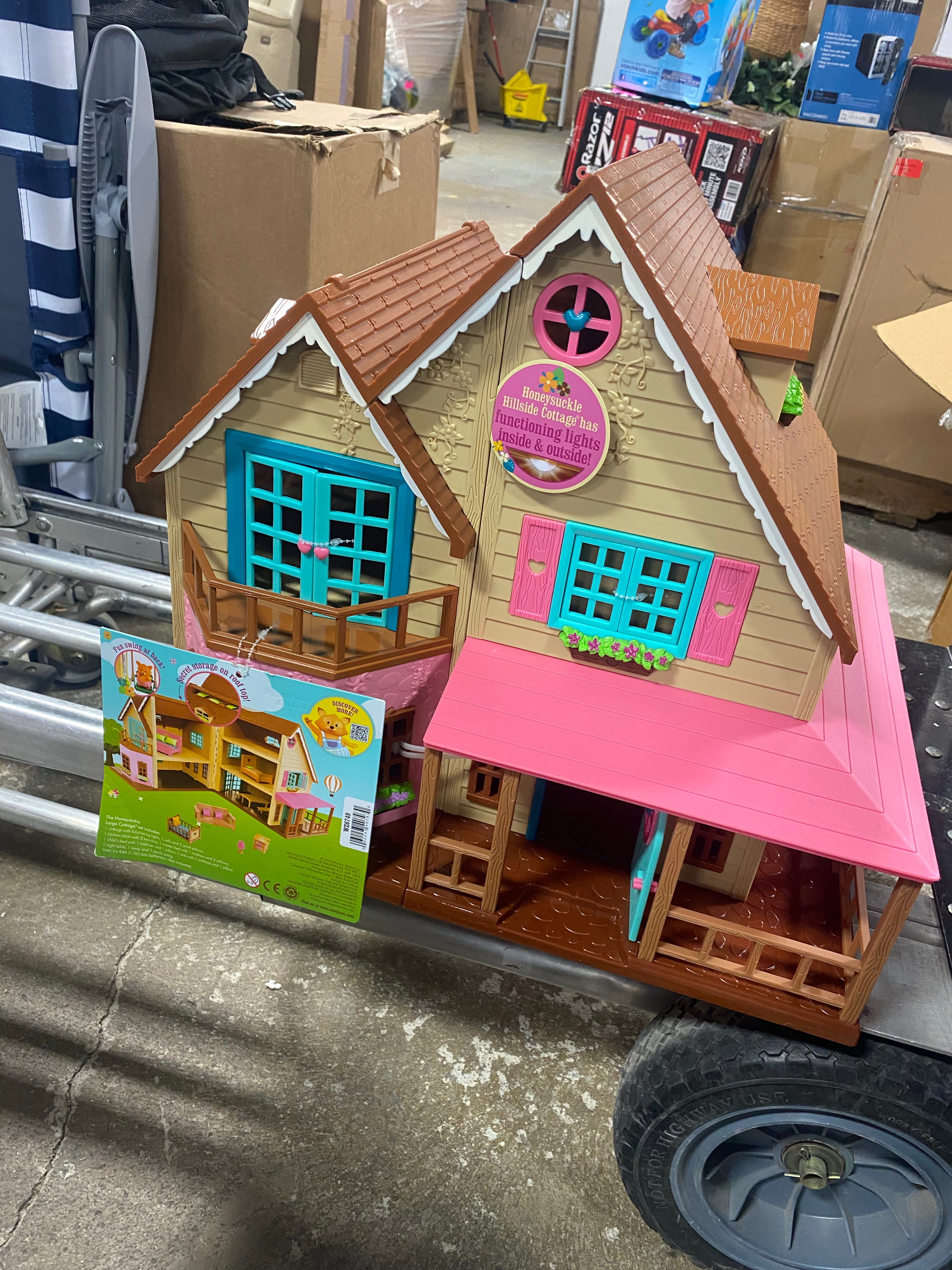 Toy House with Furniture 20pc - Honeysuckle Hillside Cottage