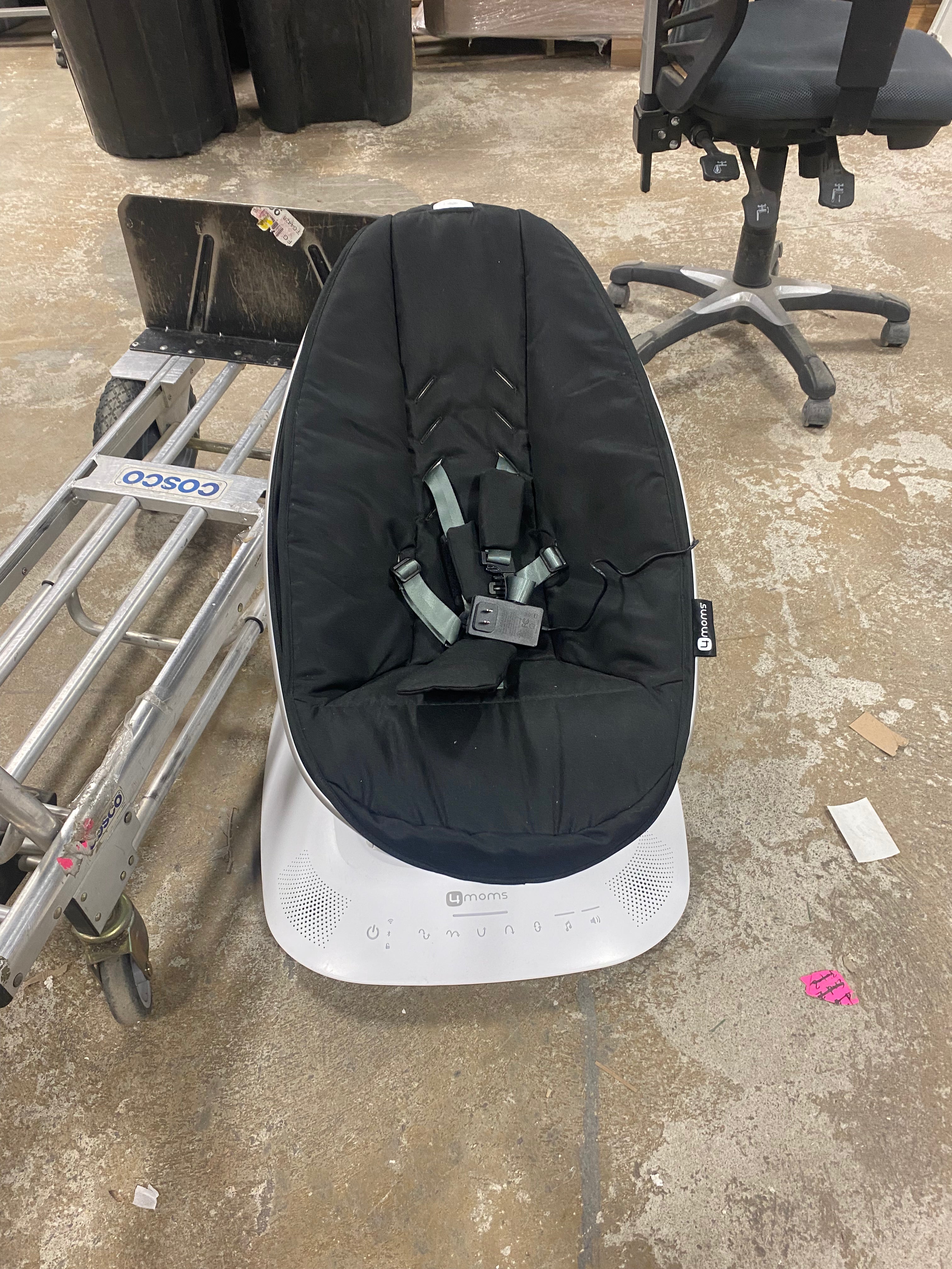 mamaRoo Multi-Motion Baby Swing Smart Connectivity