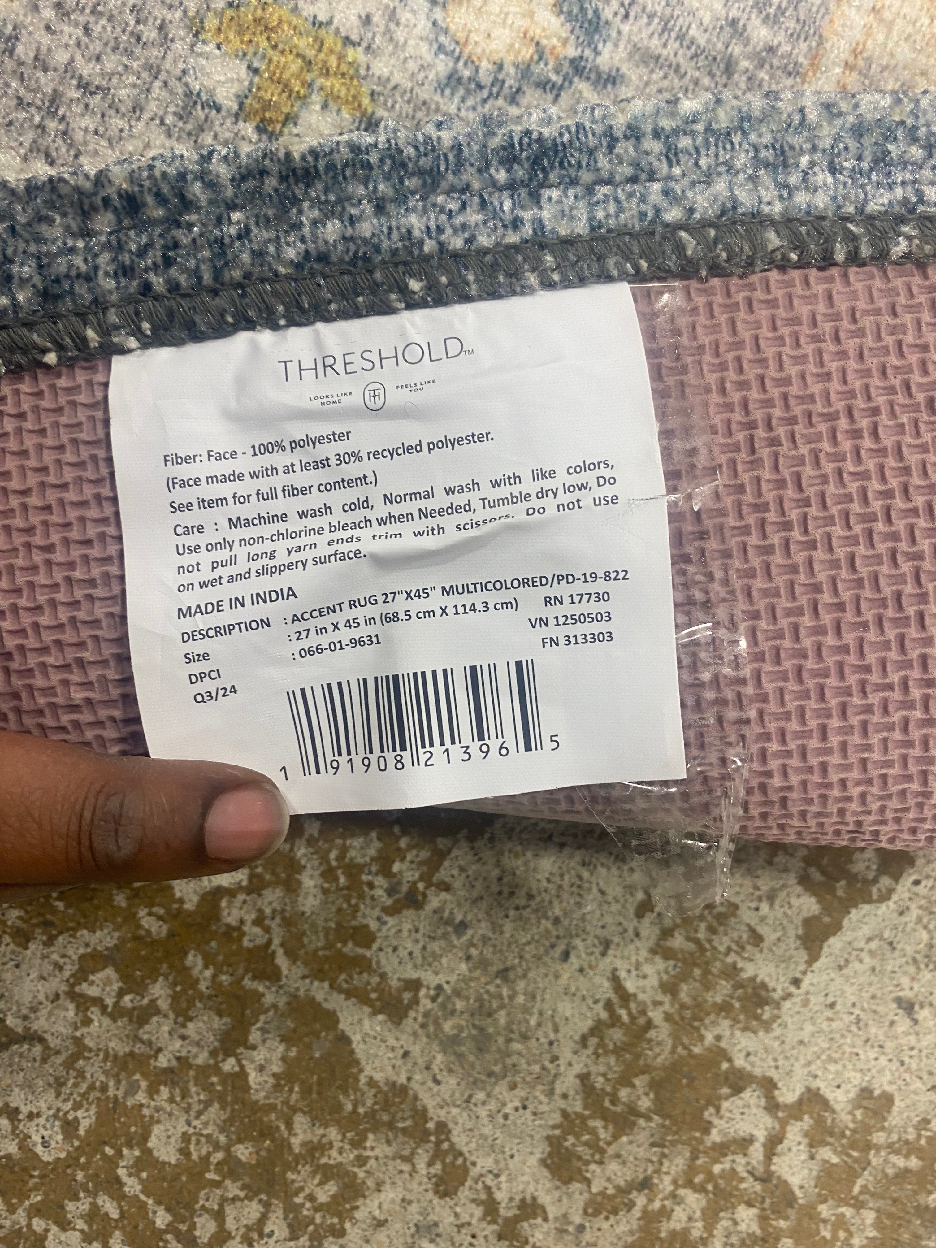 Washable Printed Accent Rug - 2'3x3'9