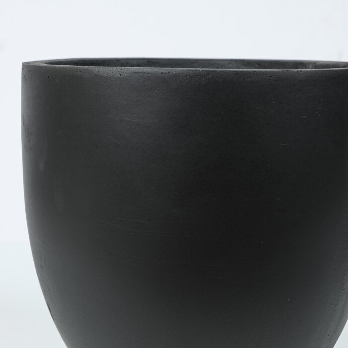 Black Acushnet Pot Planter