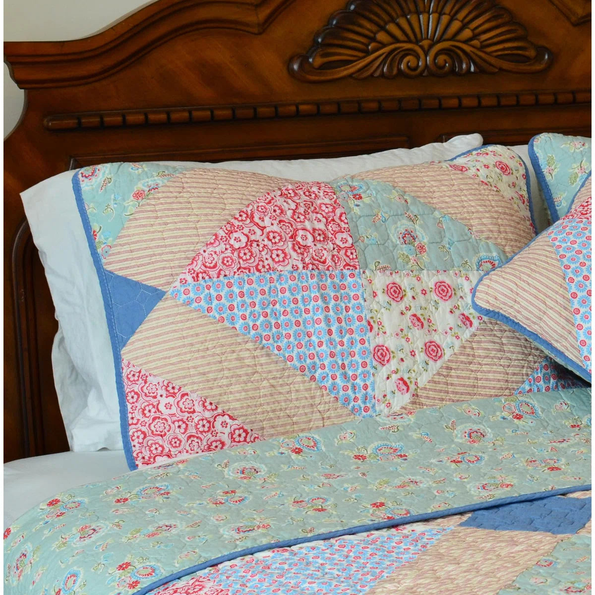 Angie Cotton Patchwork Bedding