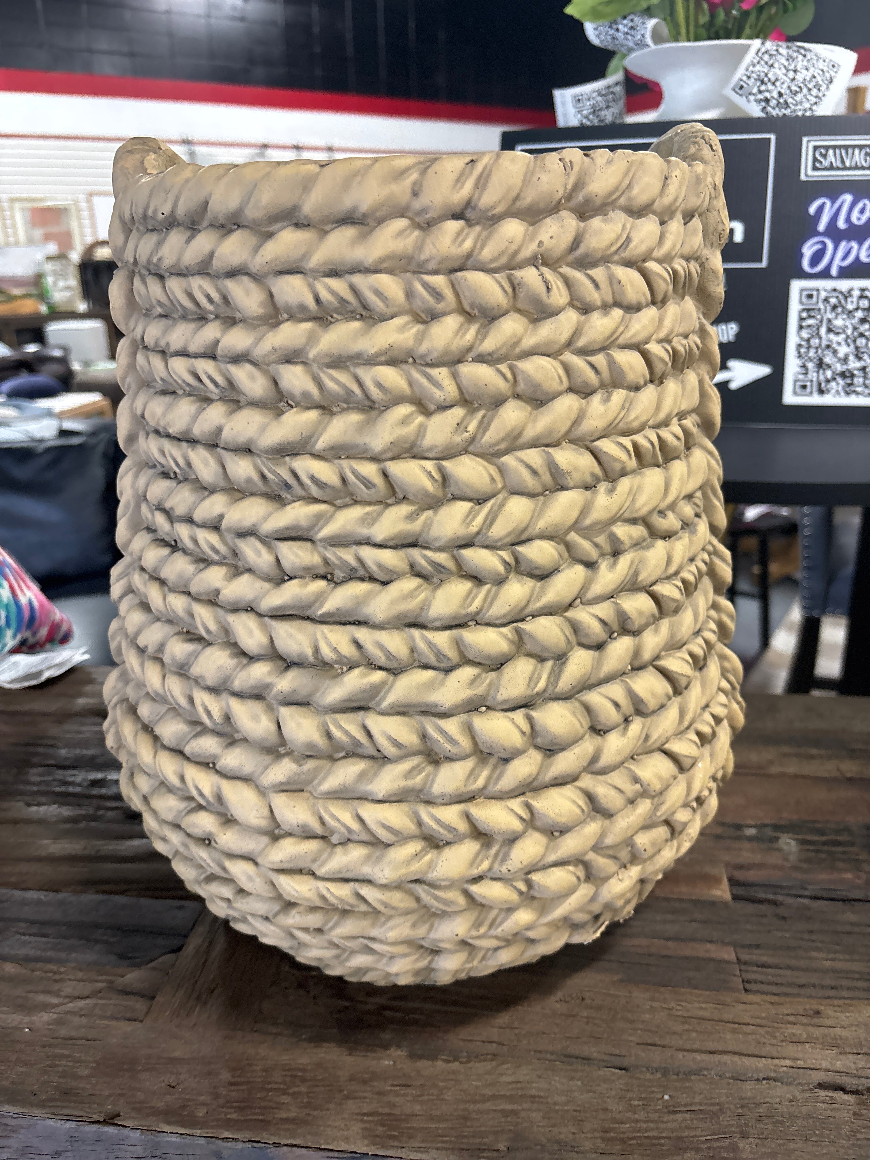 15"H Tan  Decorative Indoor/Outdoor Basket-Style Planter SHOWROOM ITEM