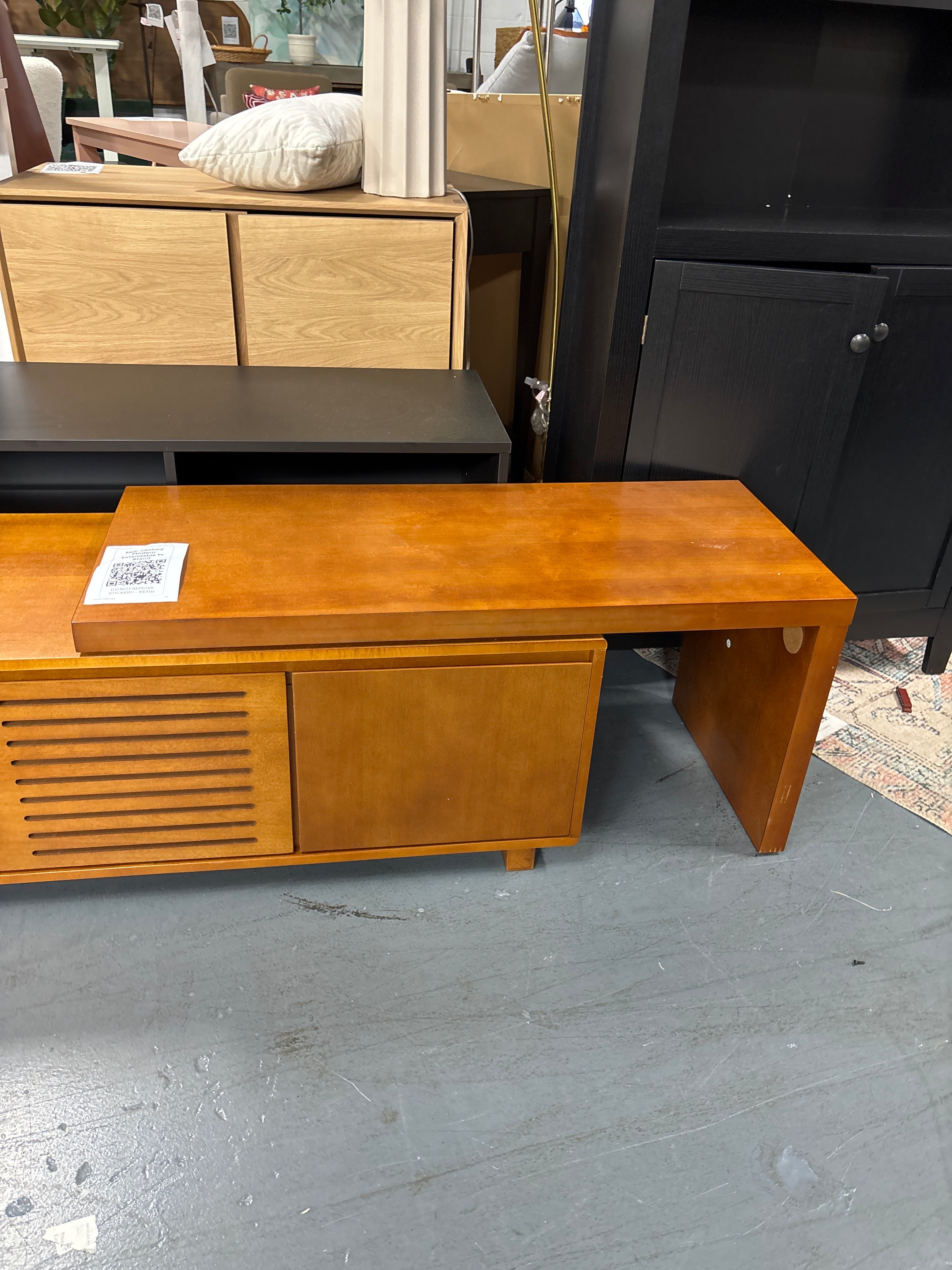 Mid-century Modern Extendable Tv Stand SHOWROOM ITEM