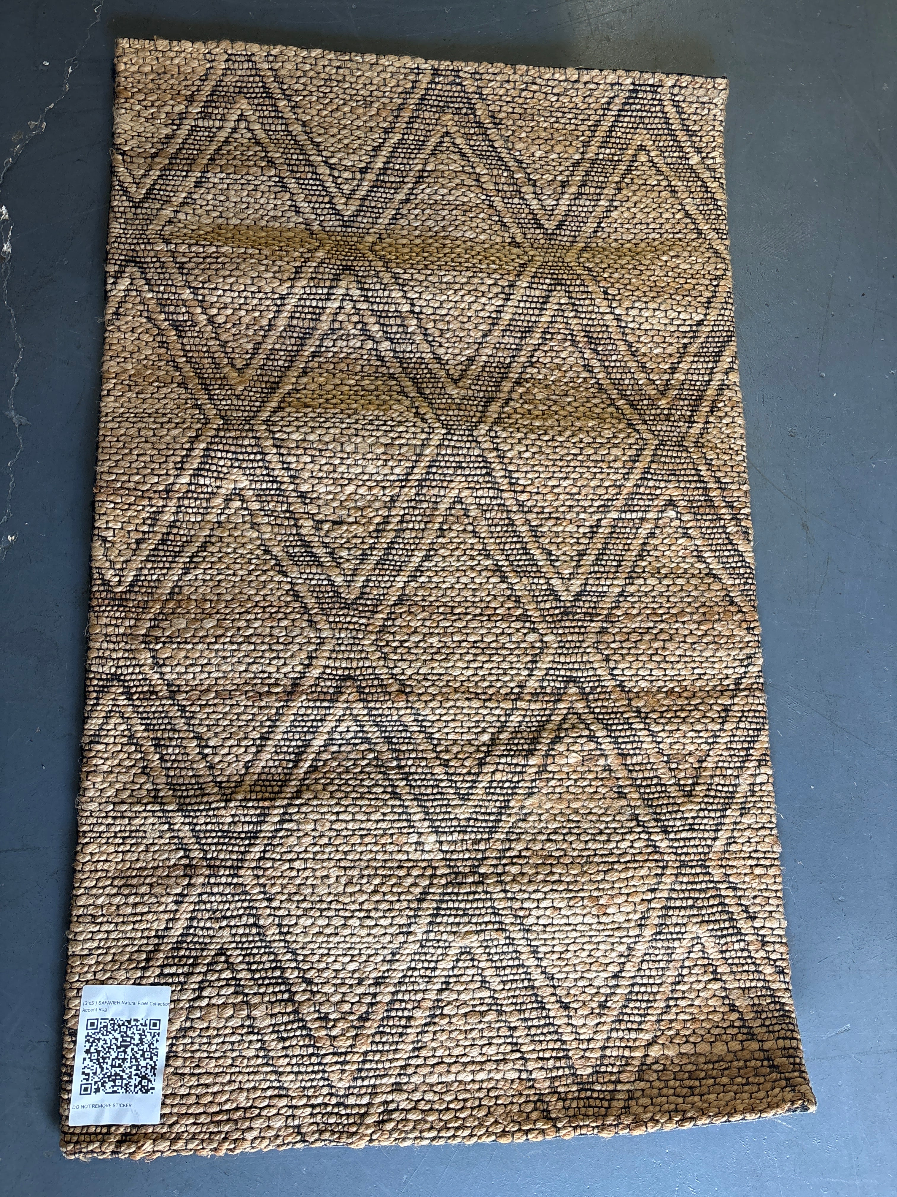 (3'x5') SAFAVIEH Natural Fiber Collection Accent Rug SHOWROOM ITEM