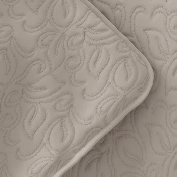 3 Piece Elegant Floral Stitching Quilt Set - Full/Queen