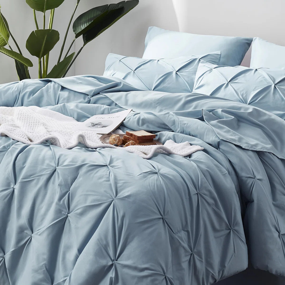 Pintuck Pinch Pleat Bed-in-a-Bag (Set of 7) Queen