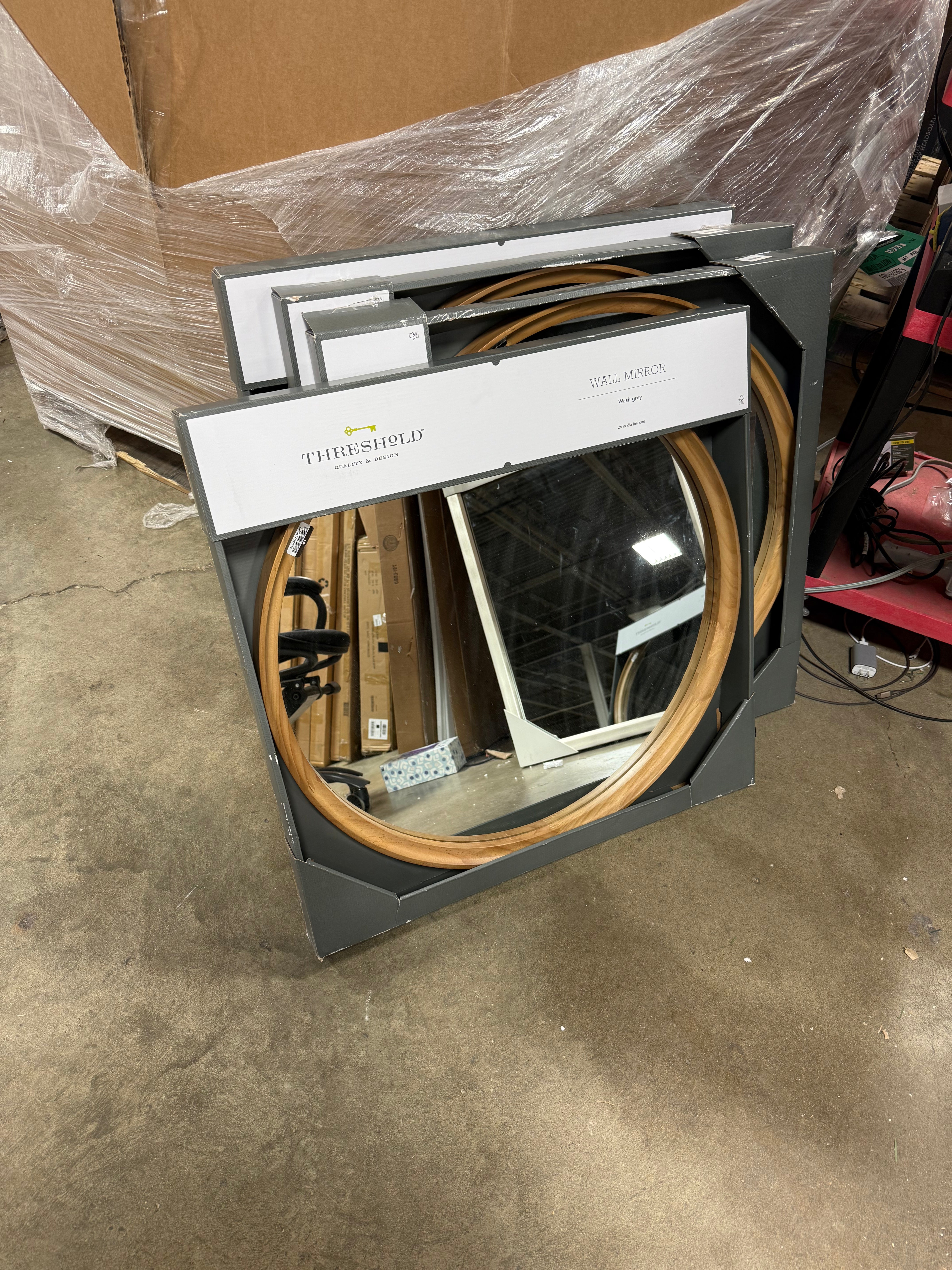 Classic Wood Round Mirror Natural, Final Cut