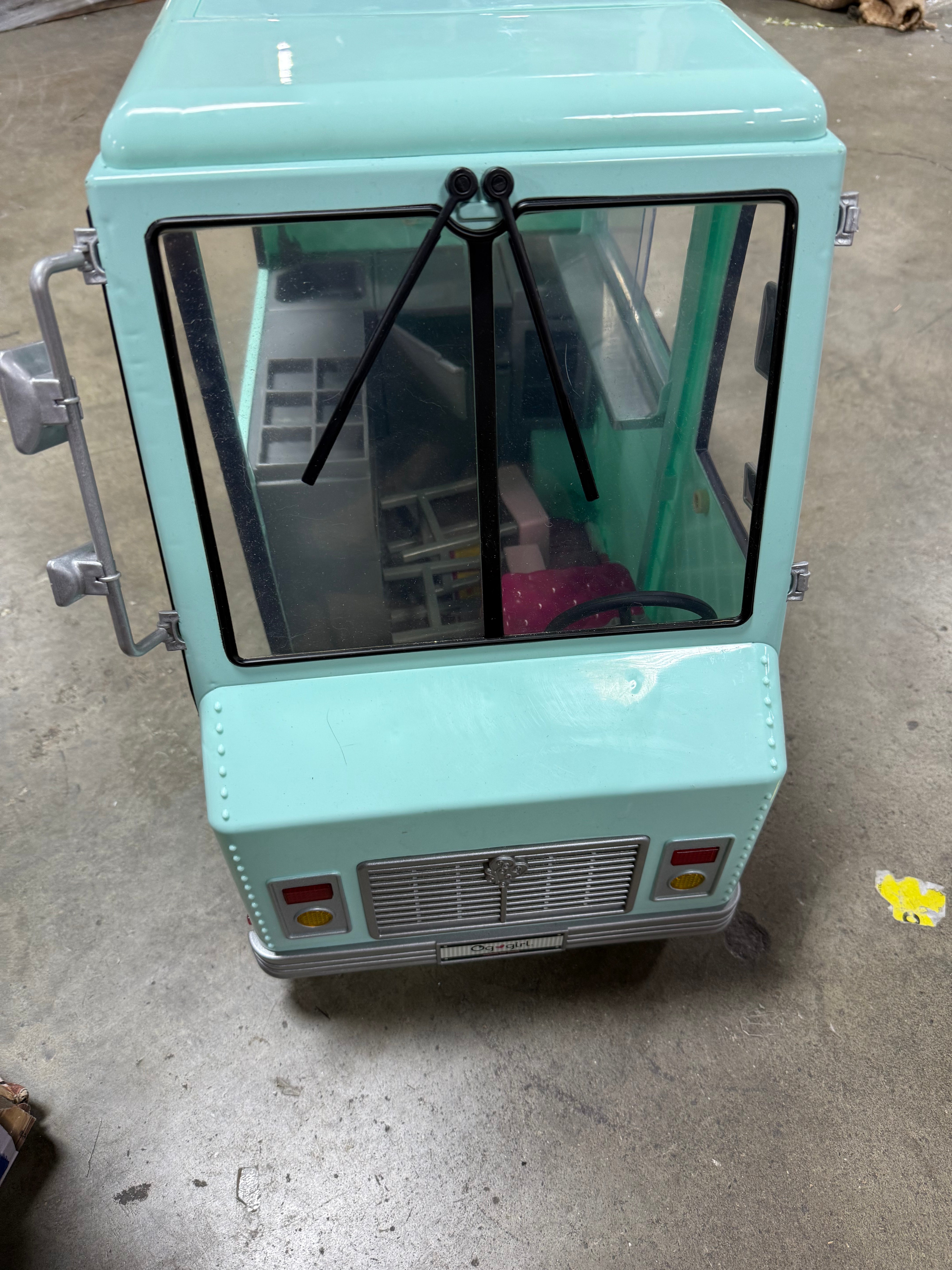 Sweet Stop Ice Cream Truck with Electronics for Dolls - Light Blue